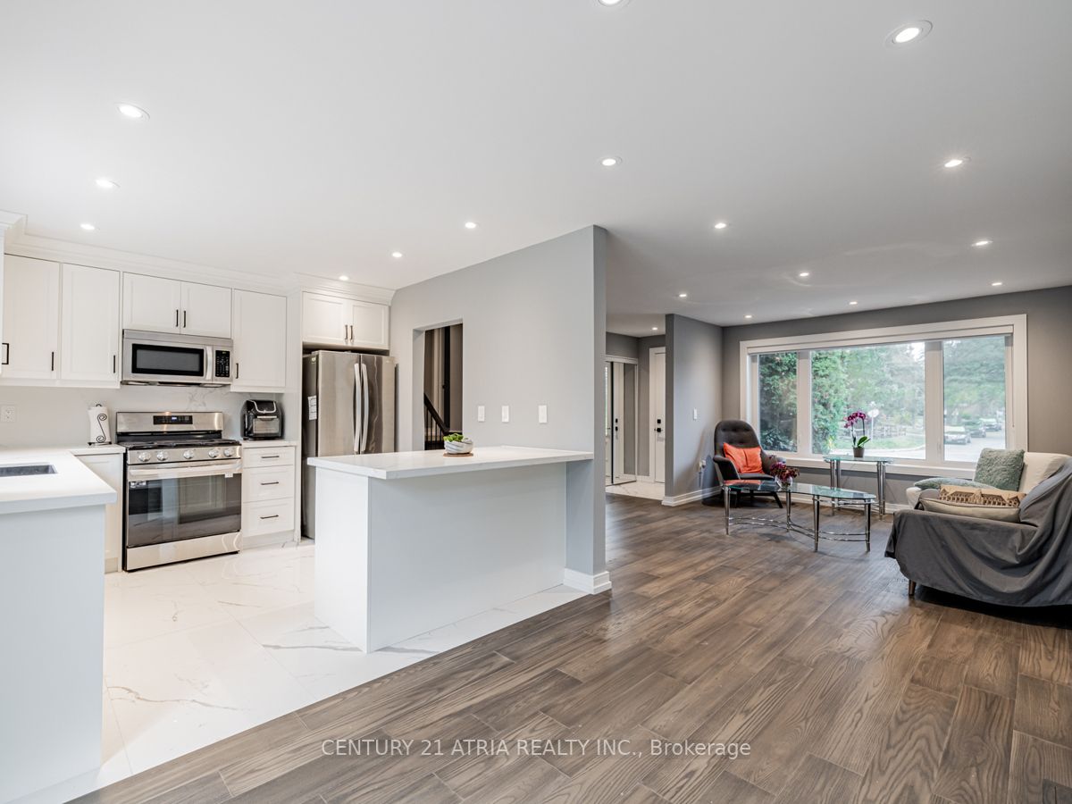 365 Neal Dr