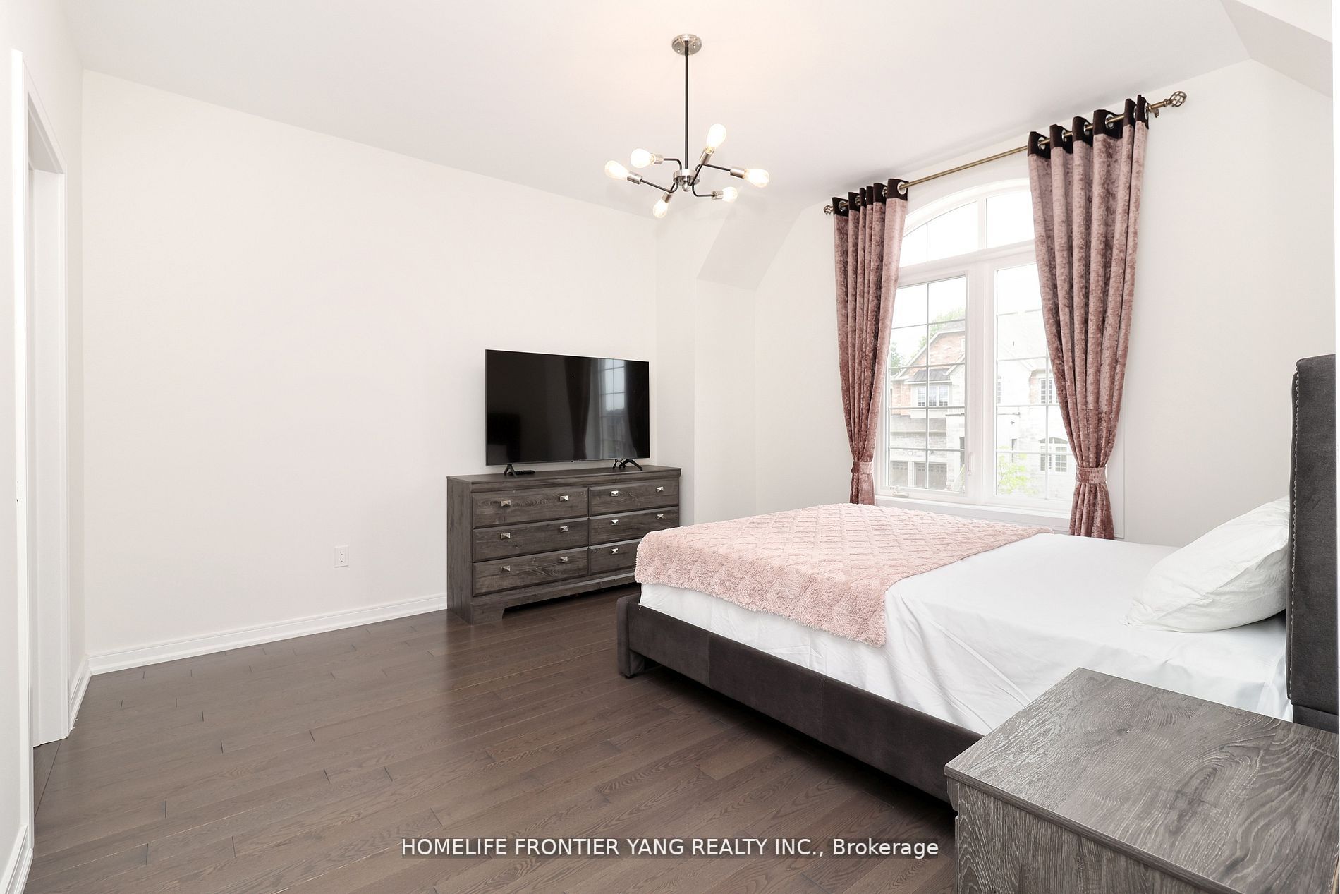 70 Brown Crt