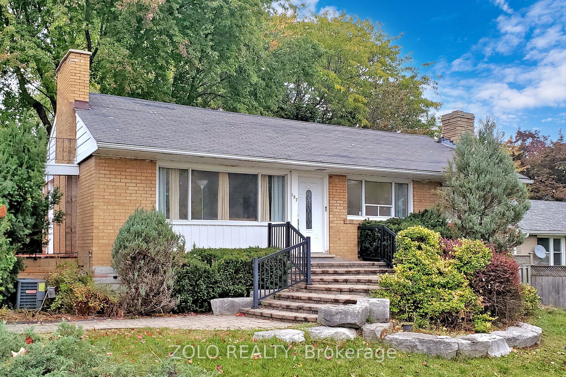 157 Eagle St