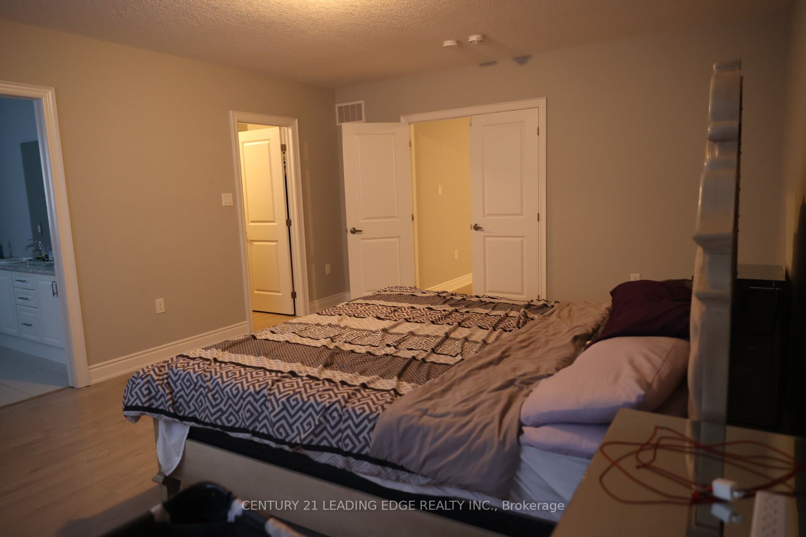85 Holt Dr