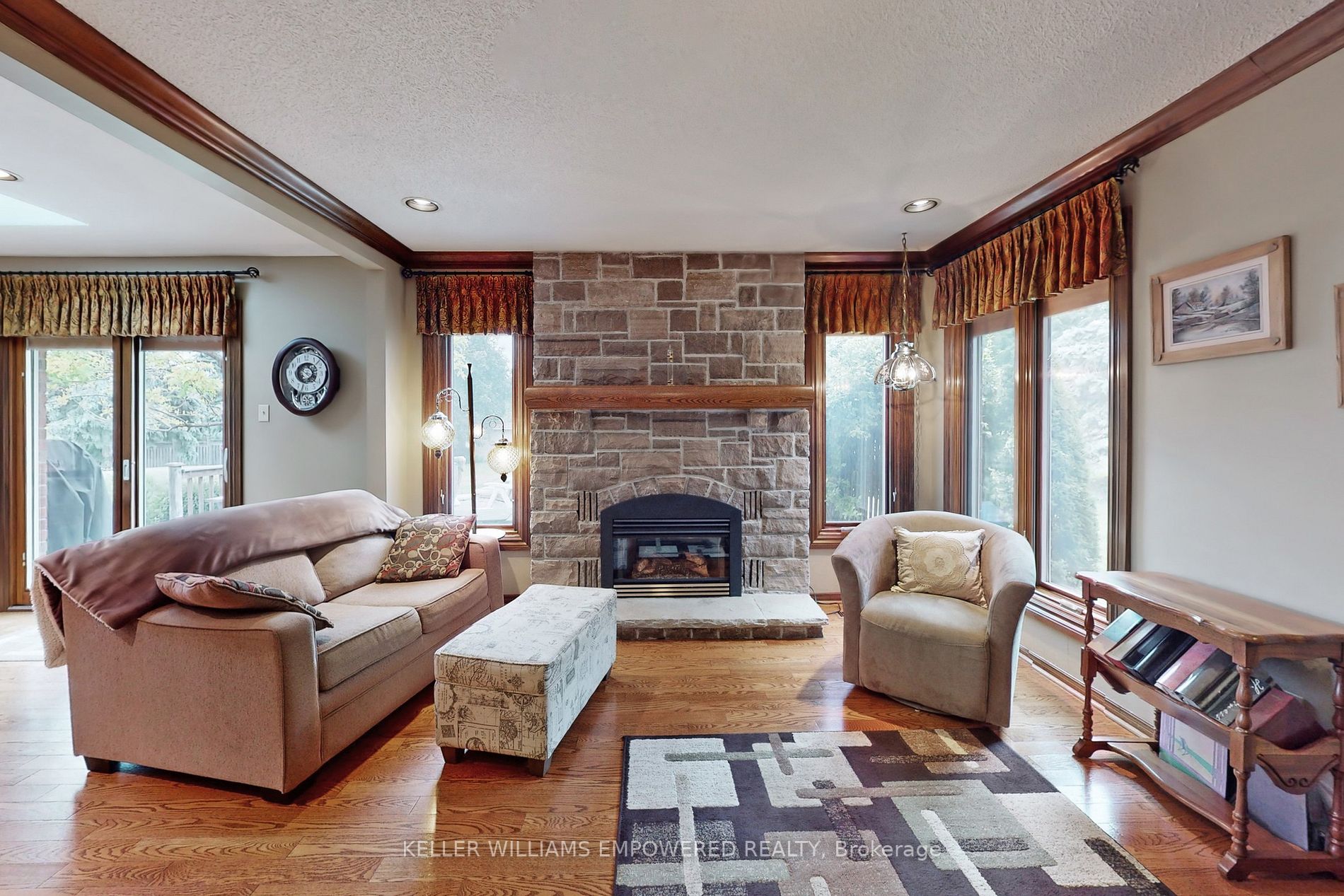 20 Arthur Hall Dr