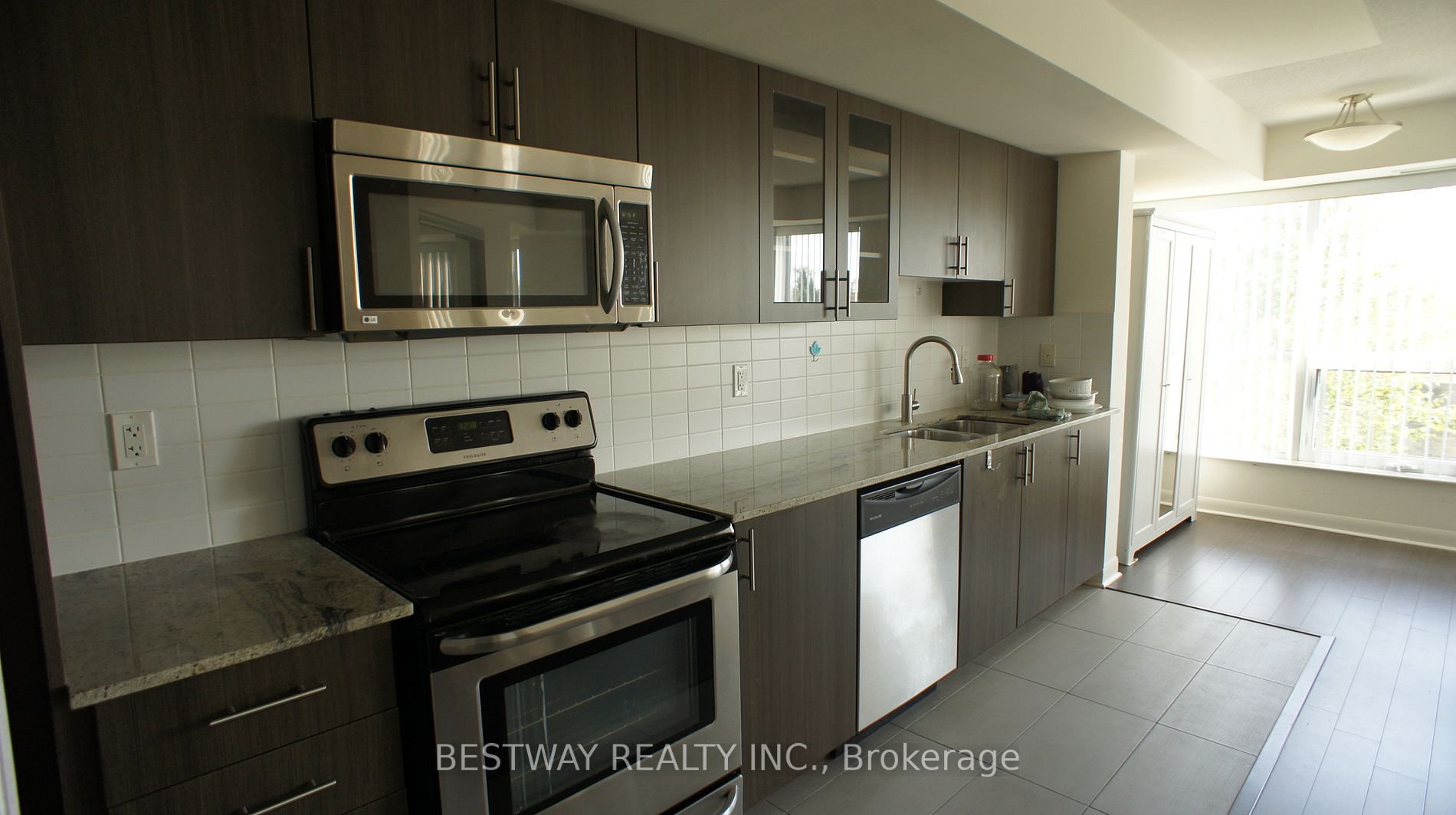 75 Norman Bethune Ave, #208