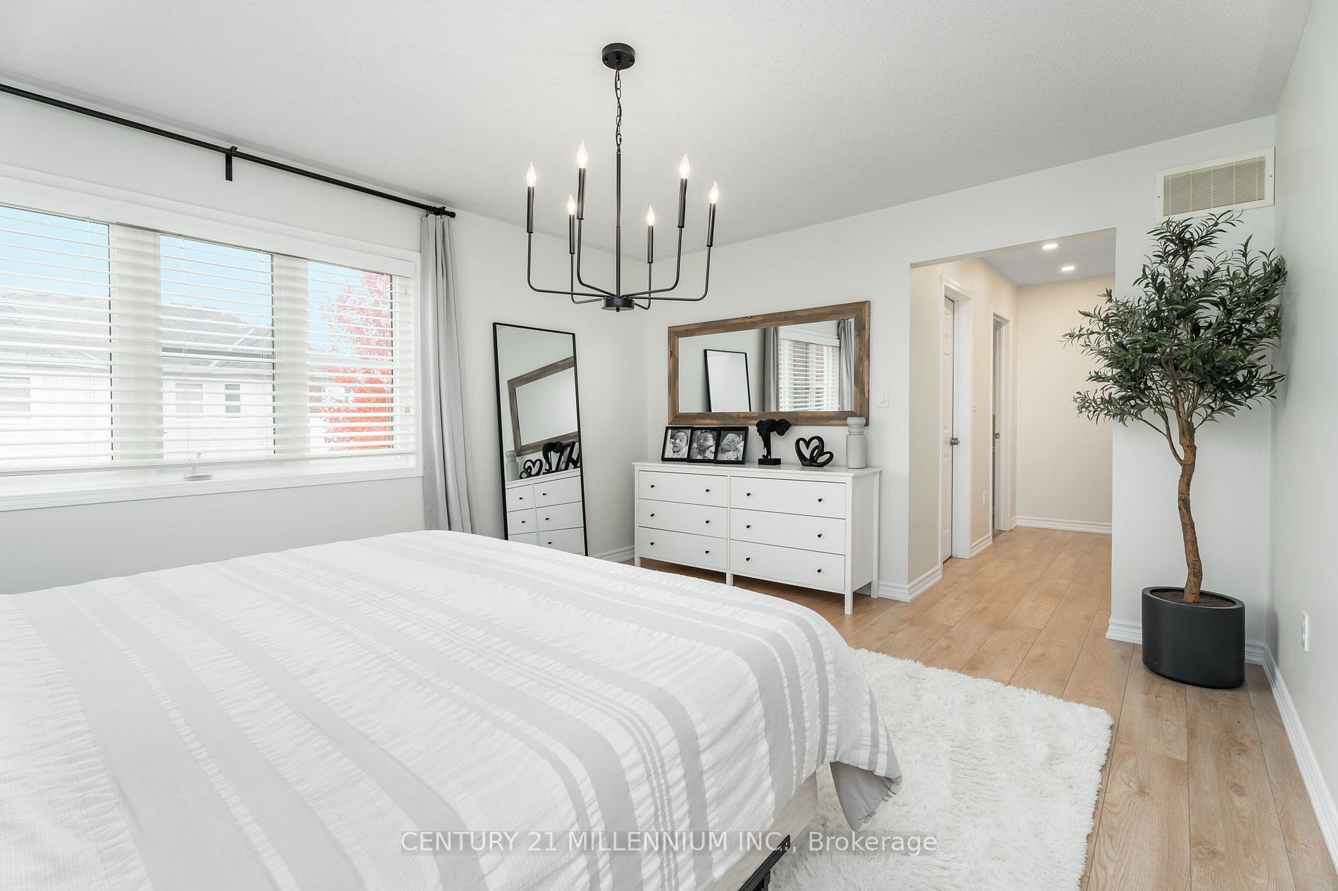 66 Kidd Cres