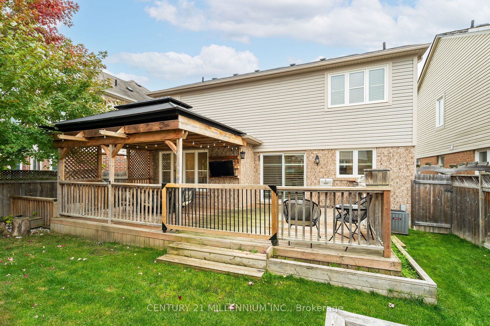 66 Kidd Cres