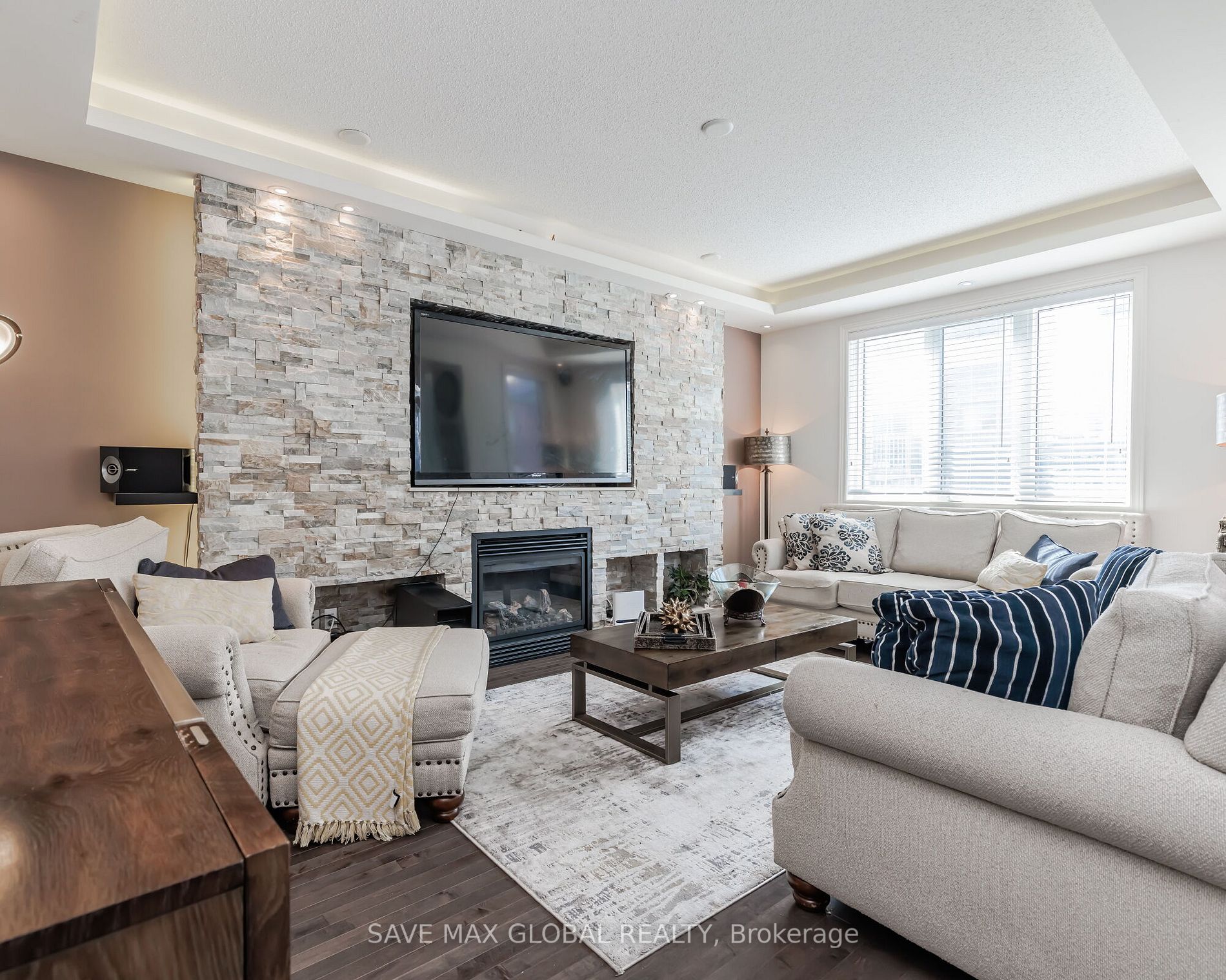 865 Memorial Circle