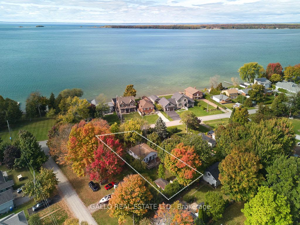 39 Blue Heron Dr