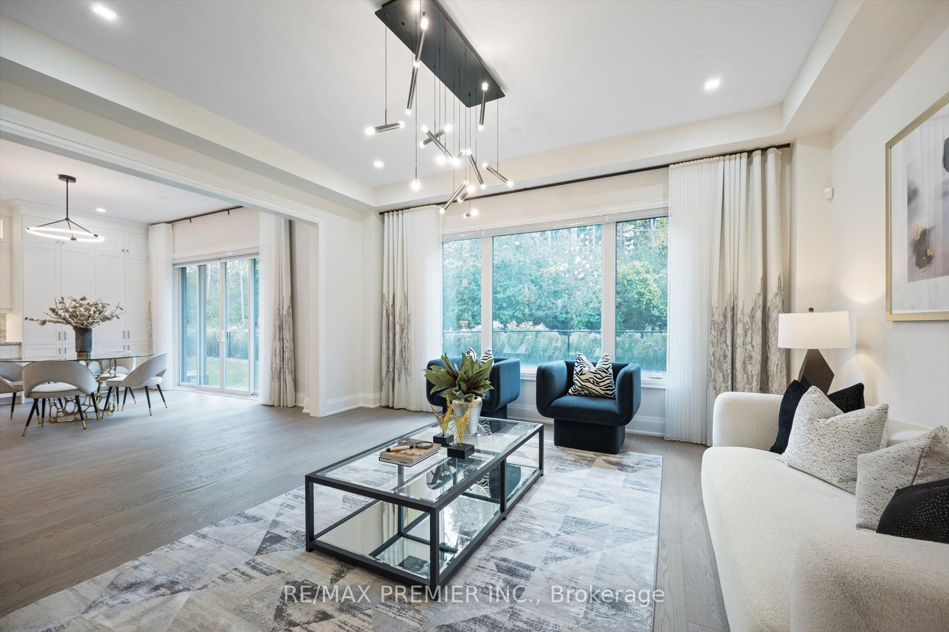 123 Milky Way Dr