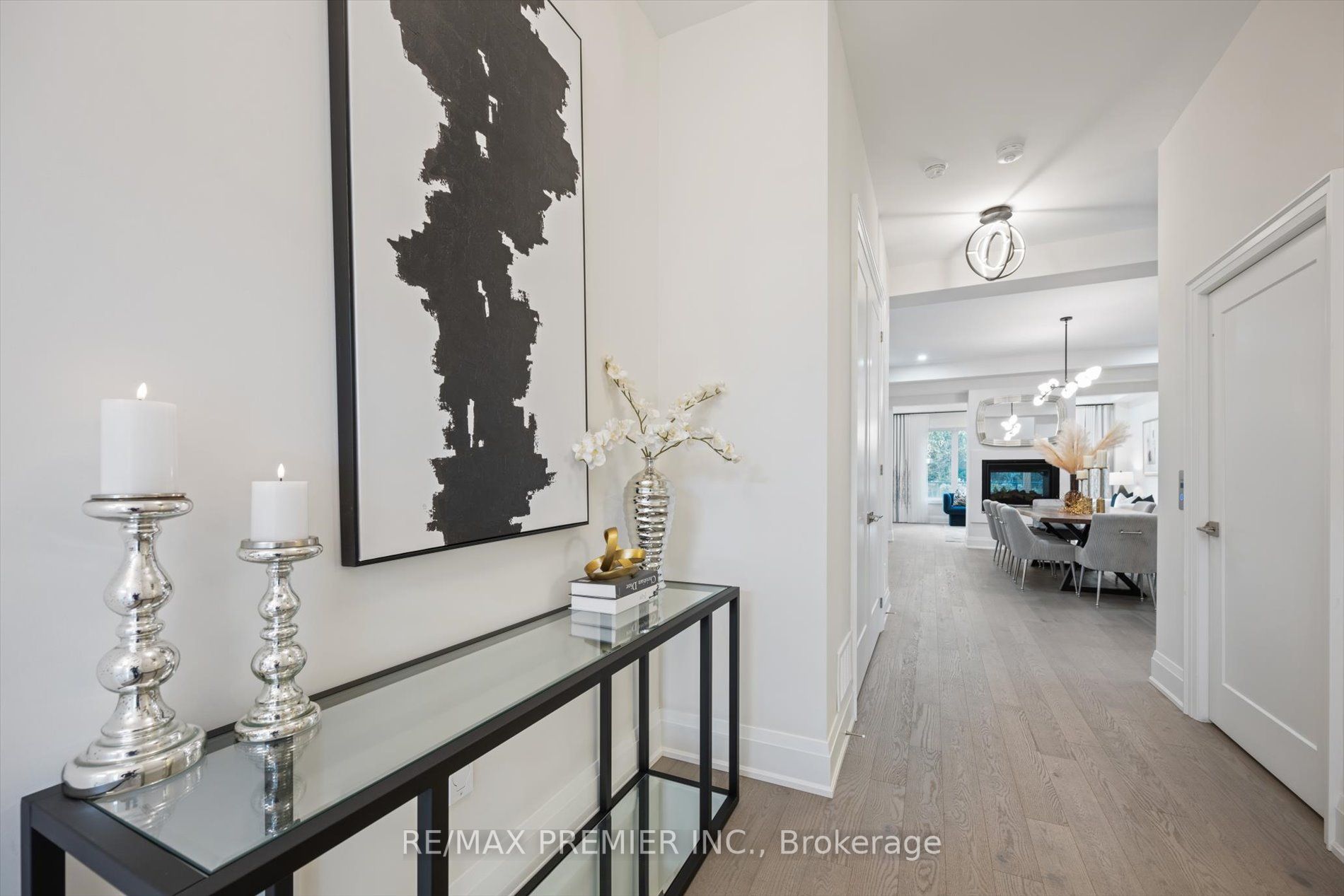 123 Milky Way Dr