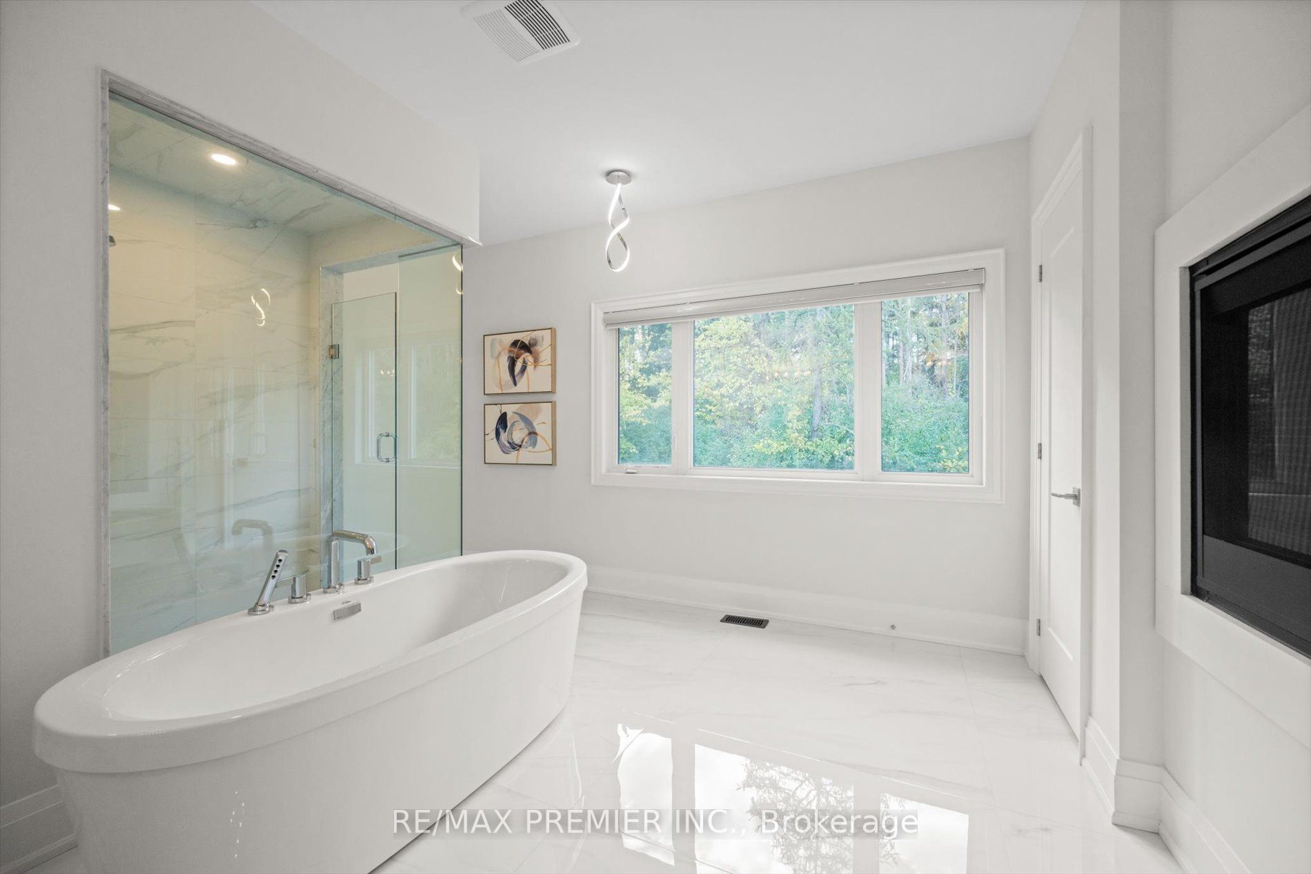 123 Milky Way Dr