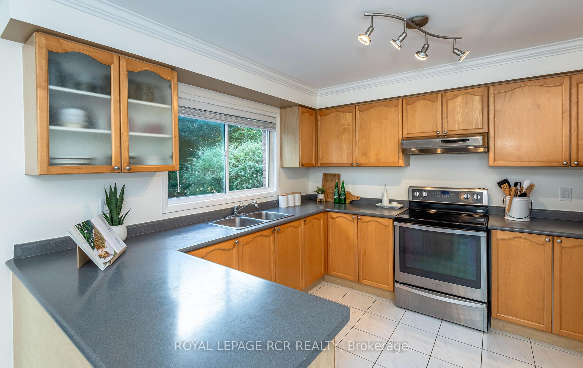 47 Buttonwood Tr