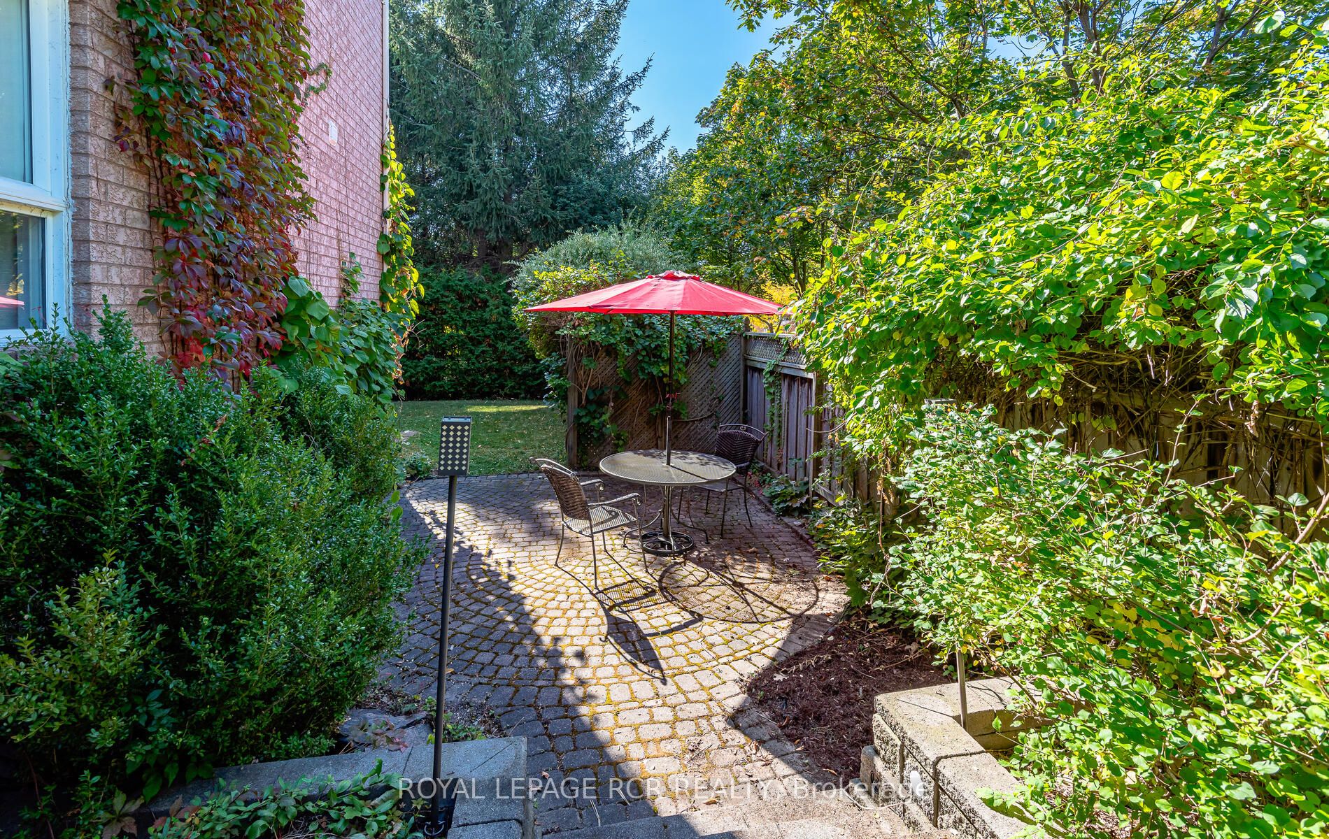 47 Buttonwood Tr