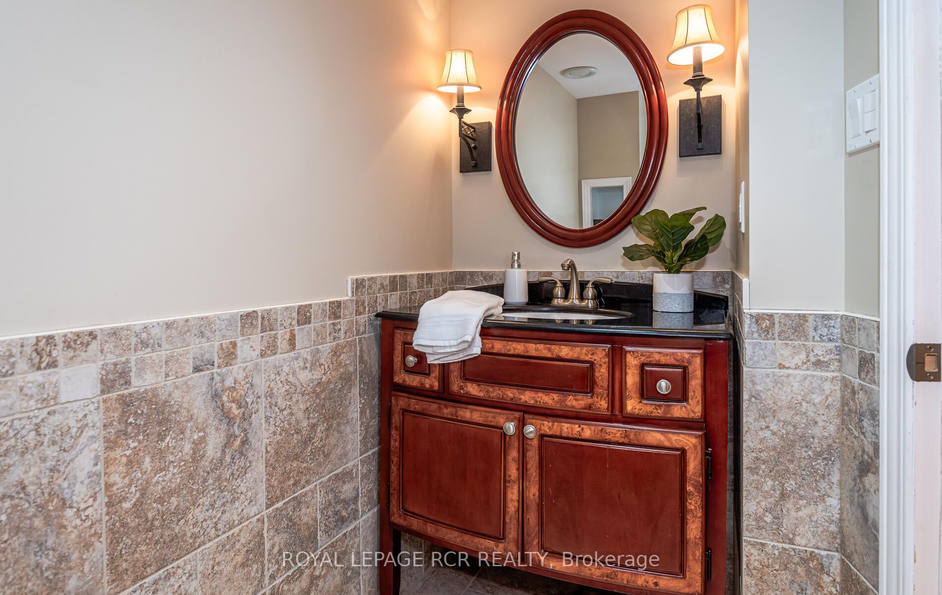 47 Buttonwood Tr