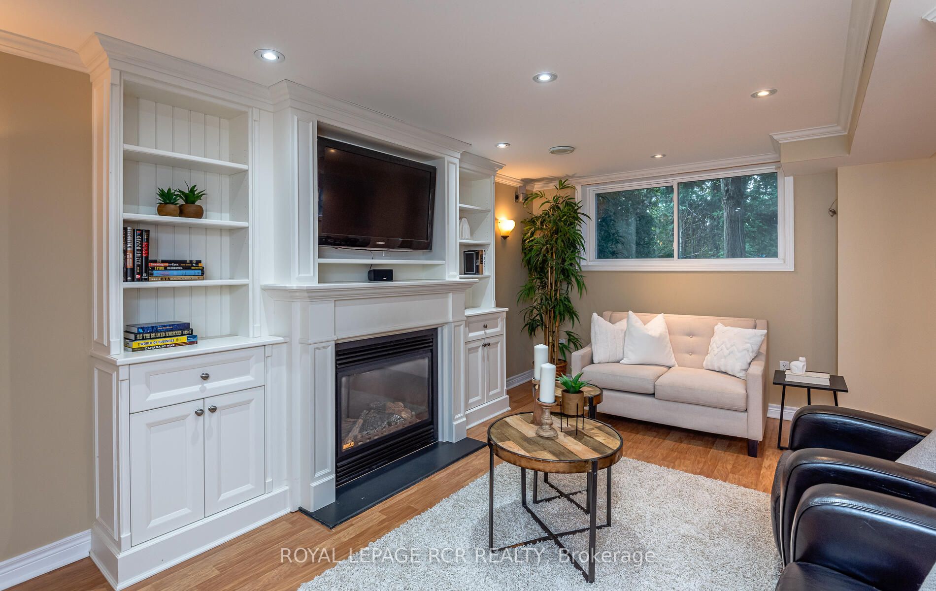 47 Buttonwood Tr