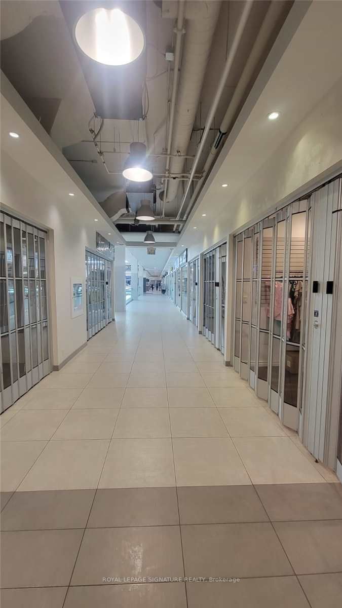 7181 Yonge St, #230