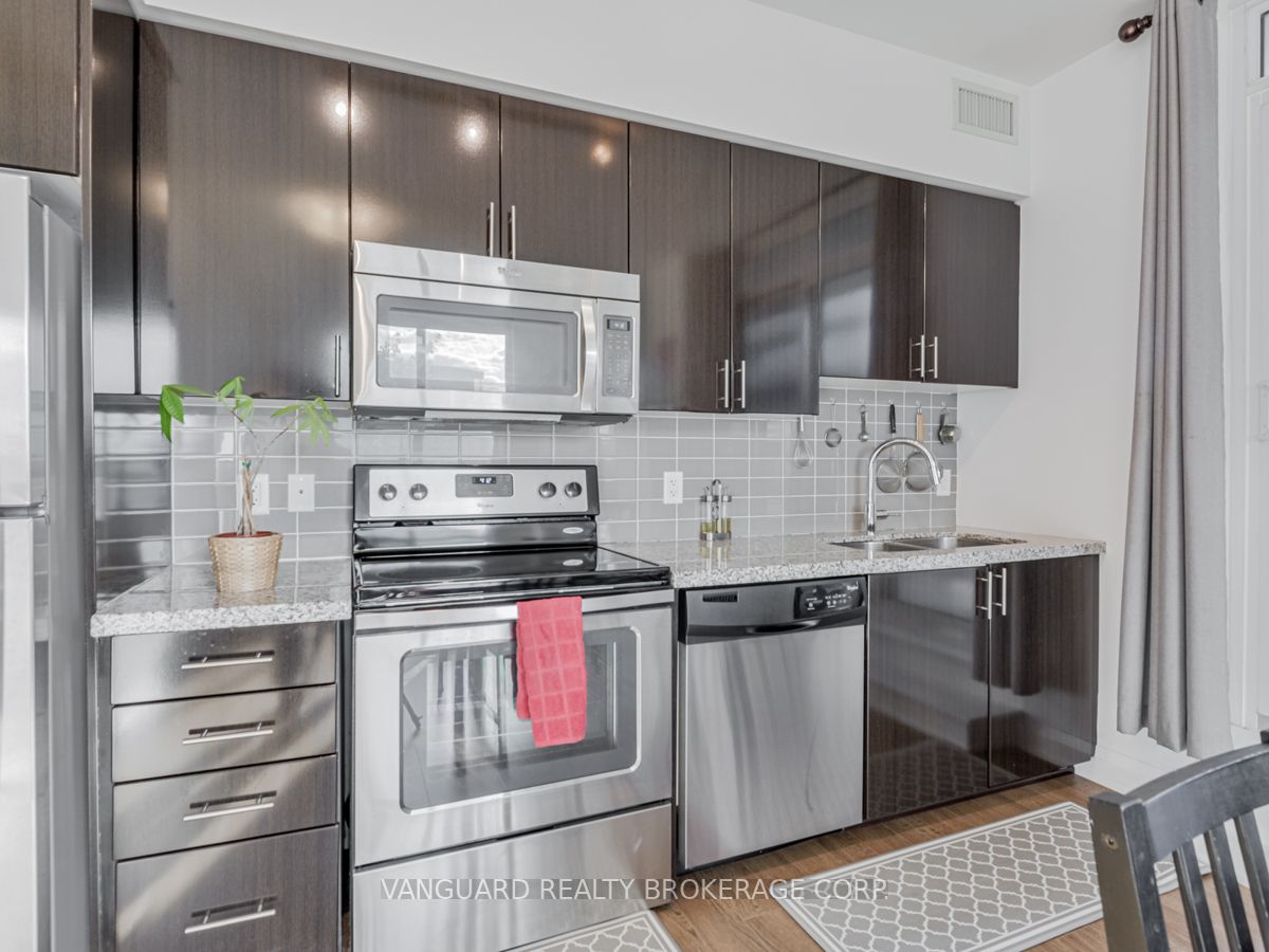 75 North Park Rd, #208