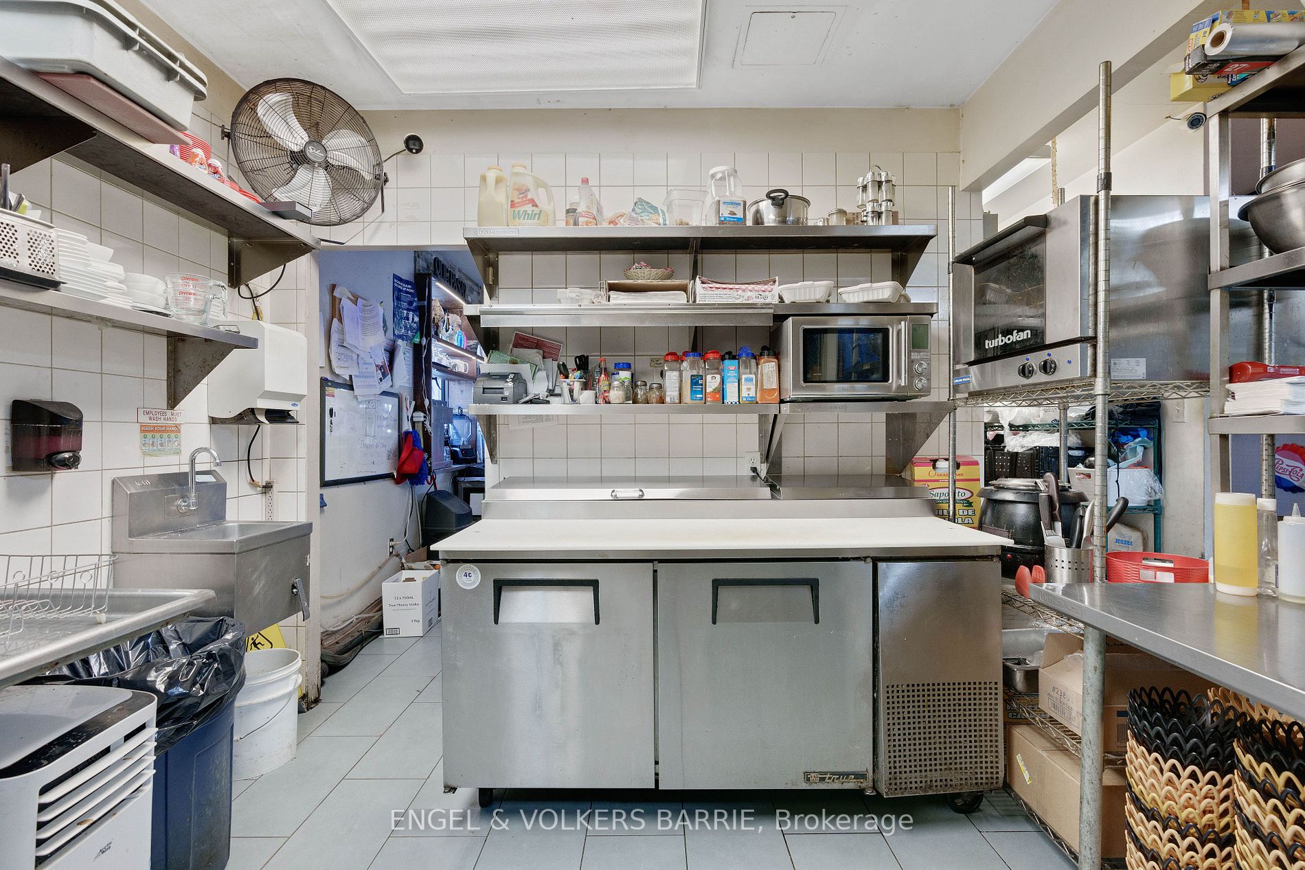 2 Massey St