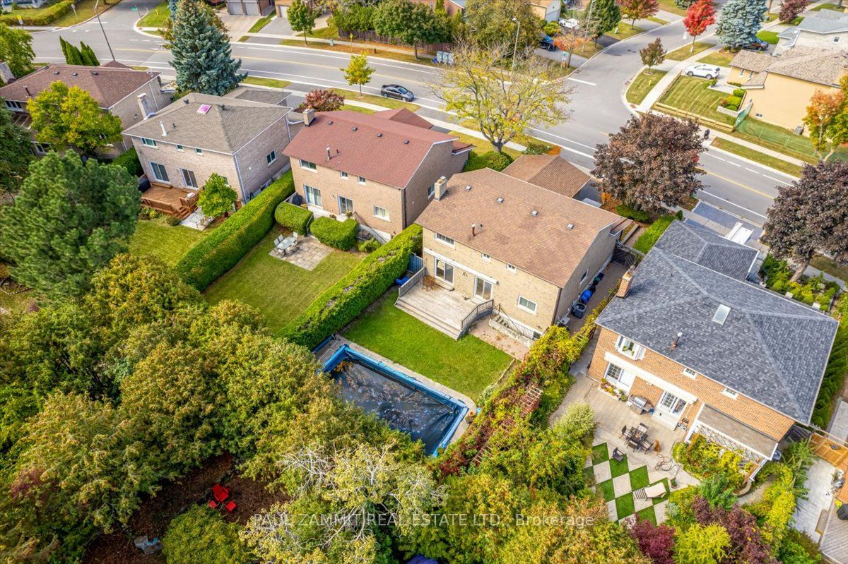 71 Willowbrook Rd