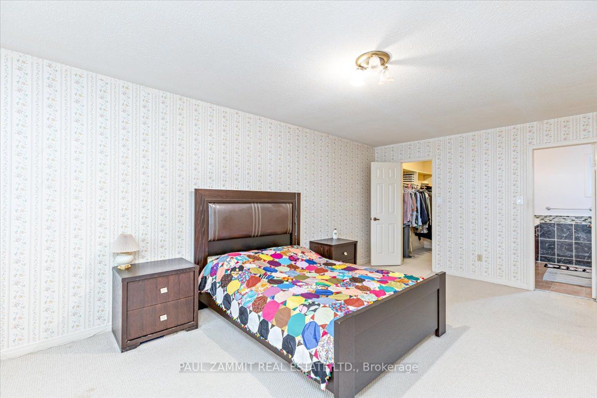 71 Willowbrook Rd