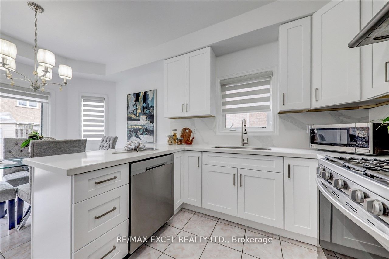 563 Highglen Ave
