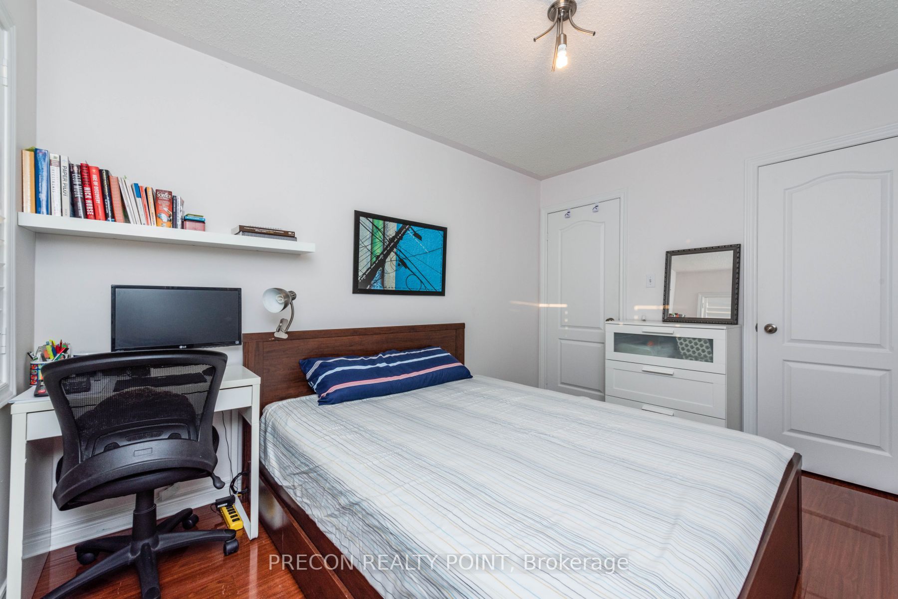 190 Harding Blvd W, #112