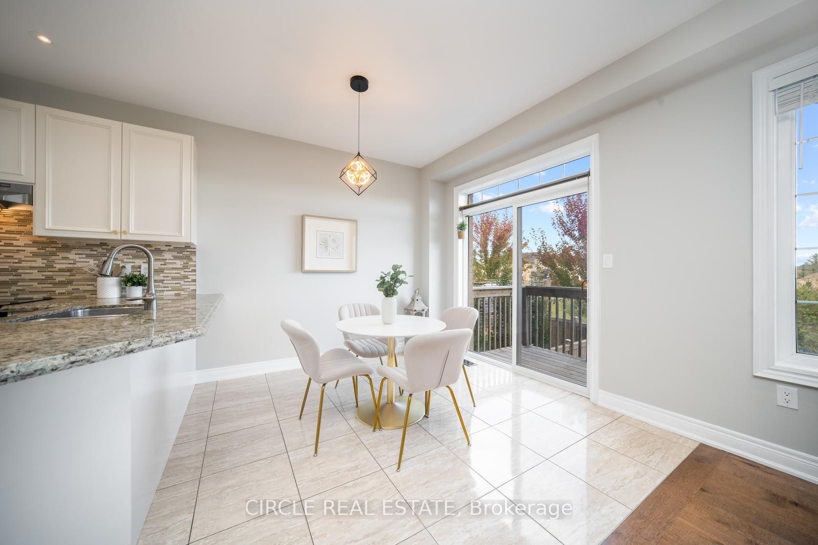 65 Hopewell St