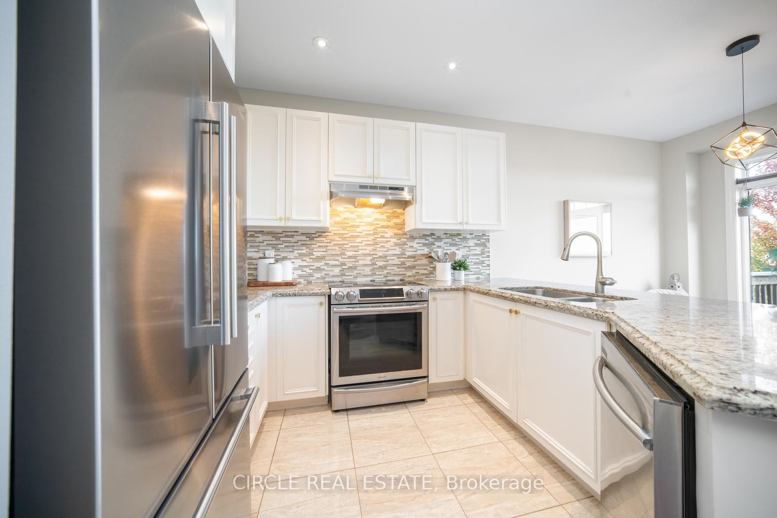 65 Hopewell St