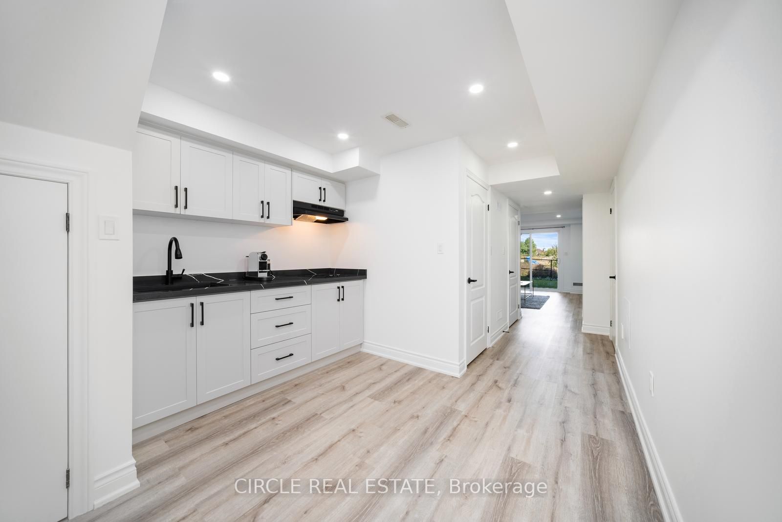 65 Hopewell St