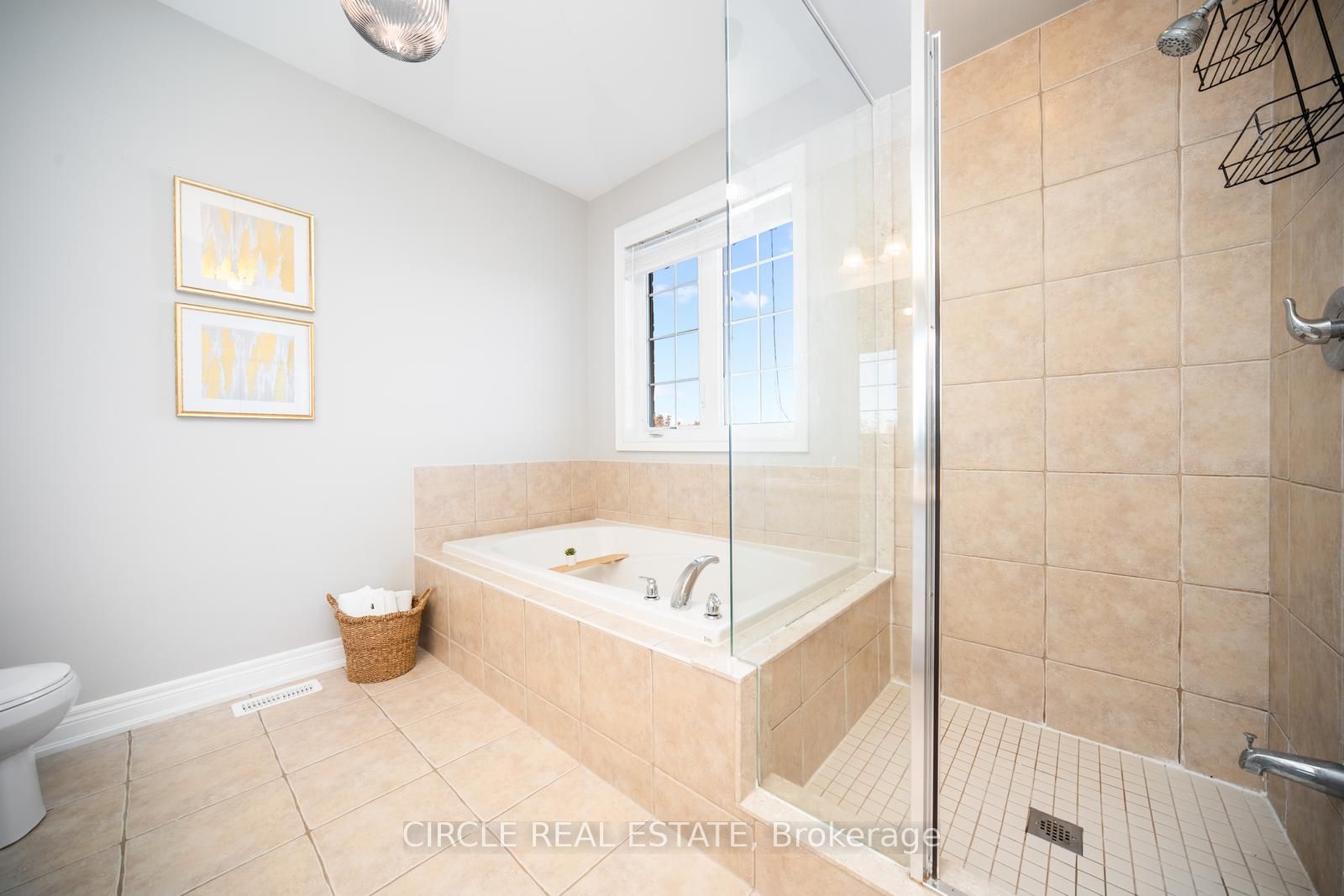 65 Hopewell St