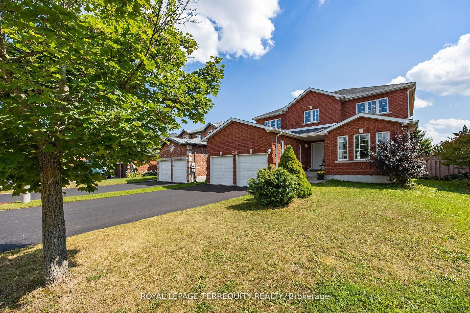 2263 Jack Cres