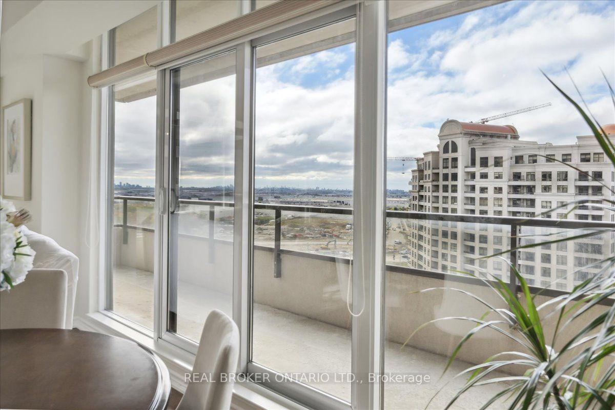 9235 Jane St, #1506