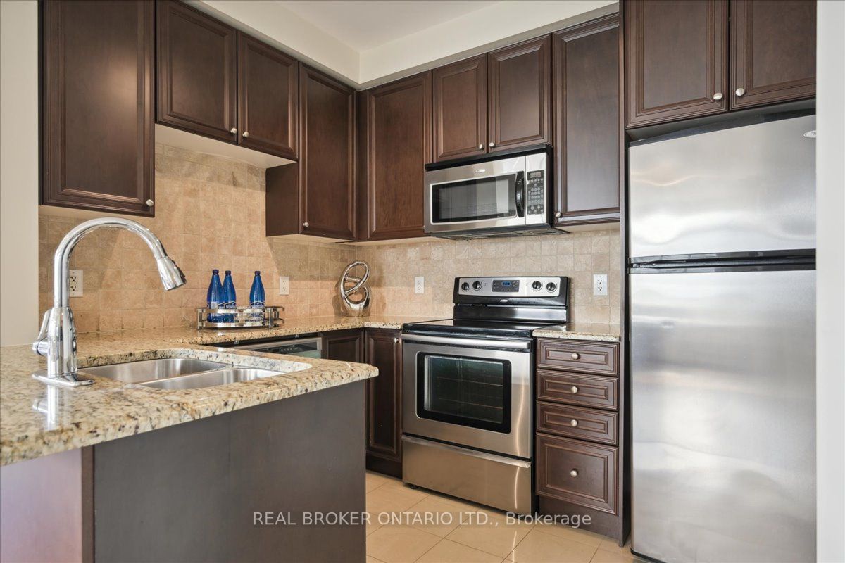 9235 Jane St, #1506