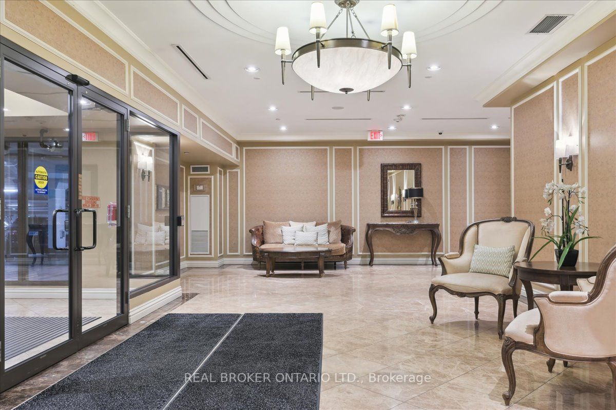 9235 Jane St, #1506