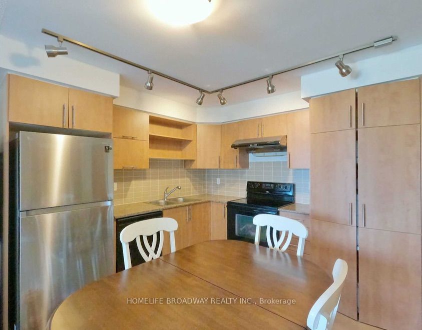 60 South Town Centre Blvd, #1002