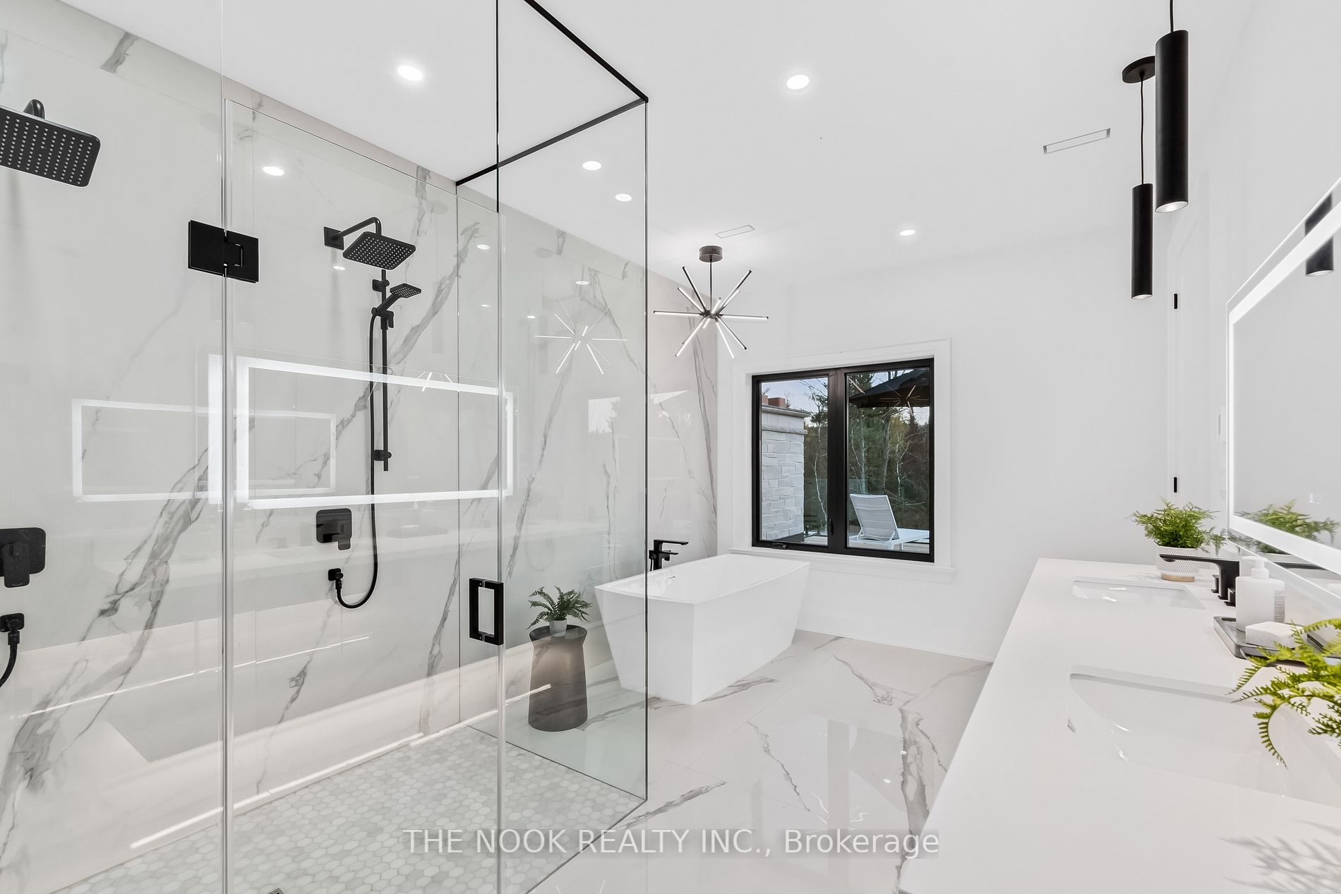 380 Reach St