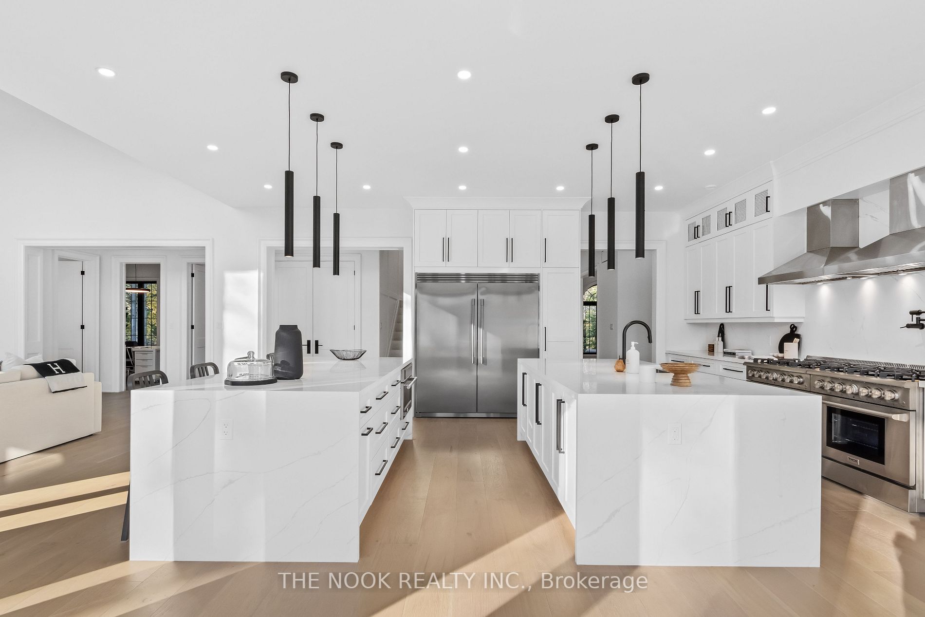 380 Reach St