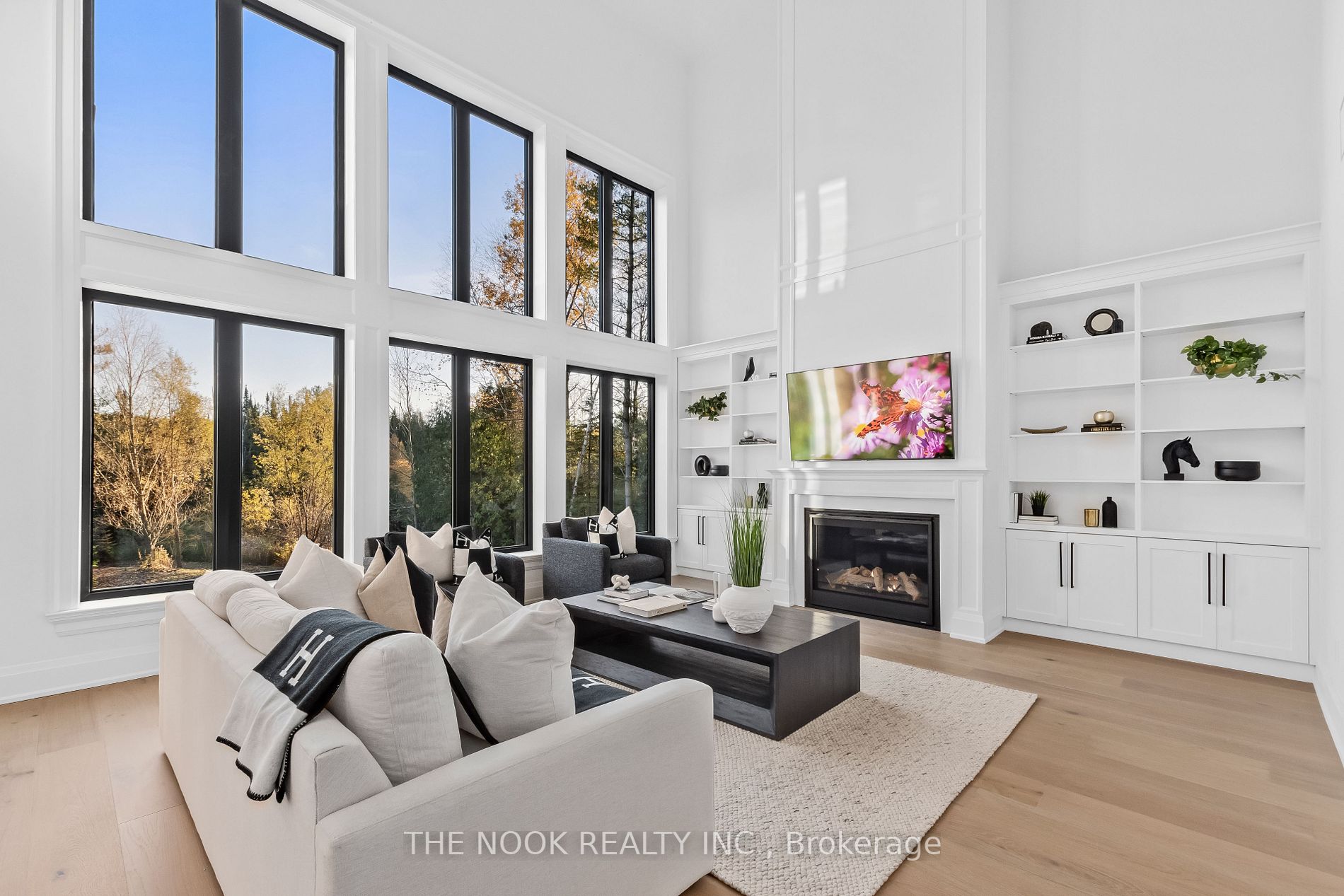 380 Reach St