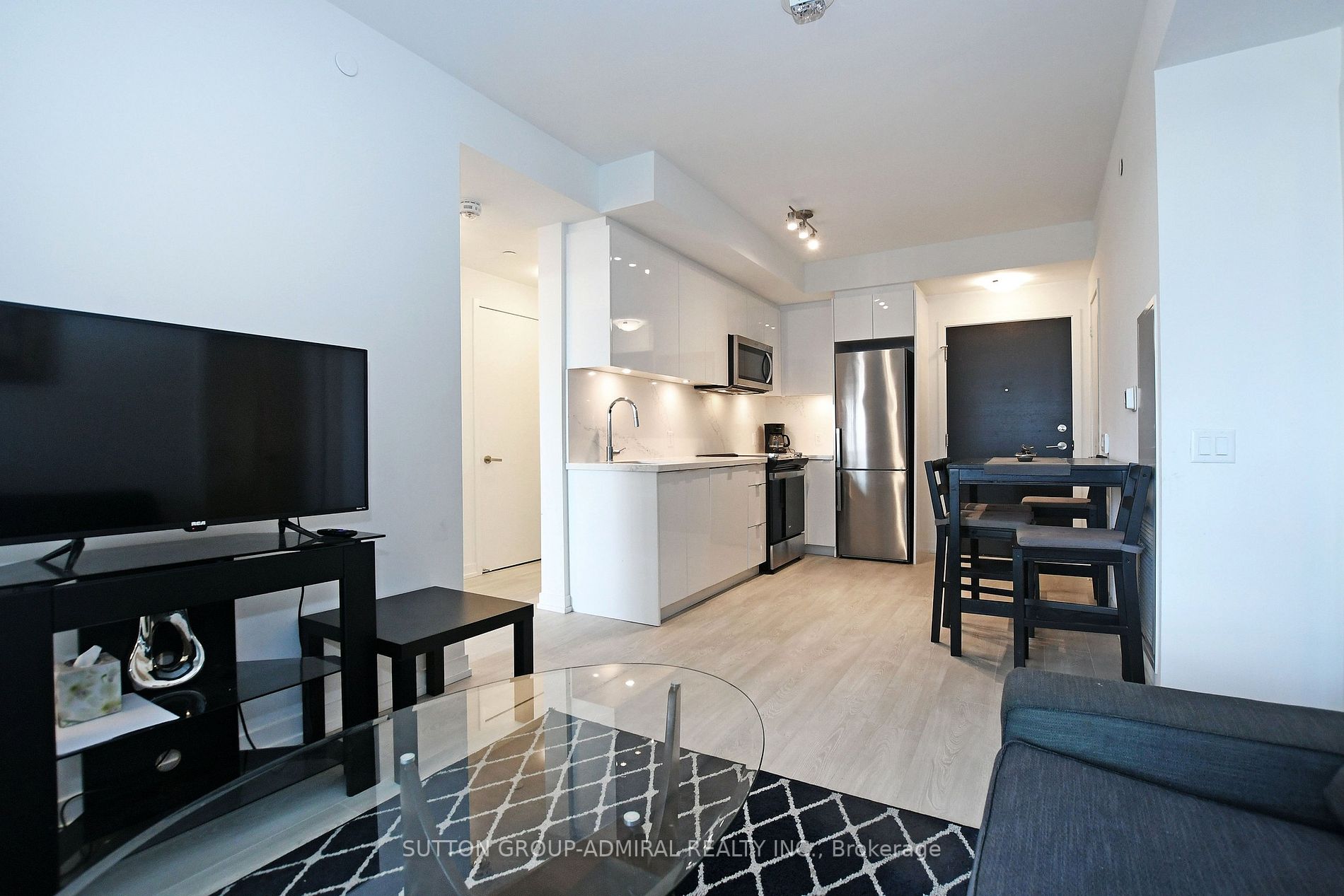 8868 Yonge St, #505E