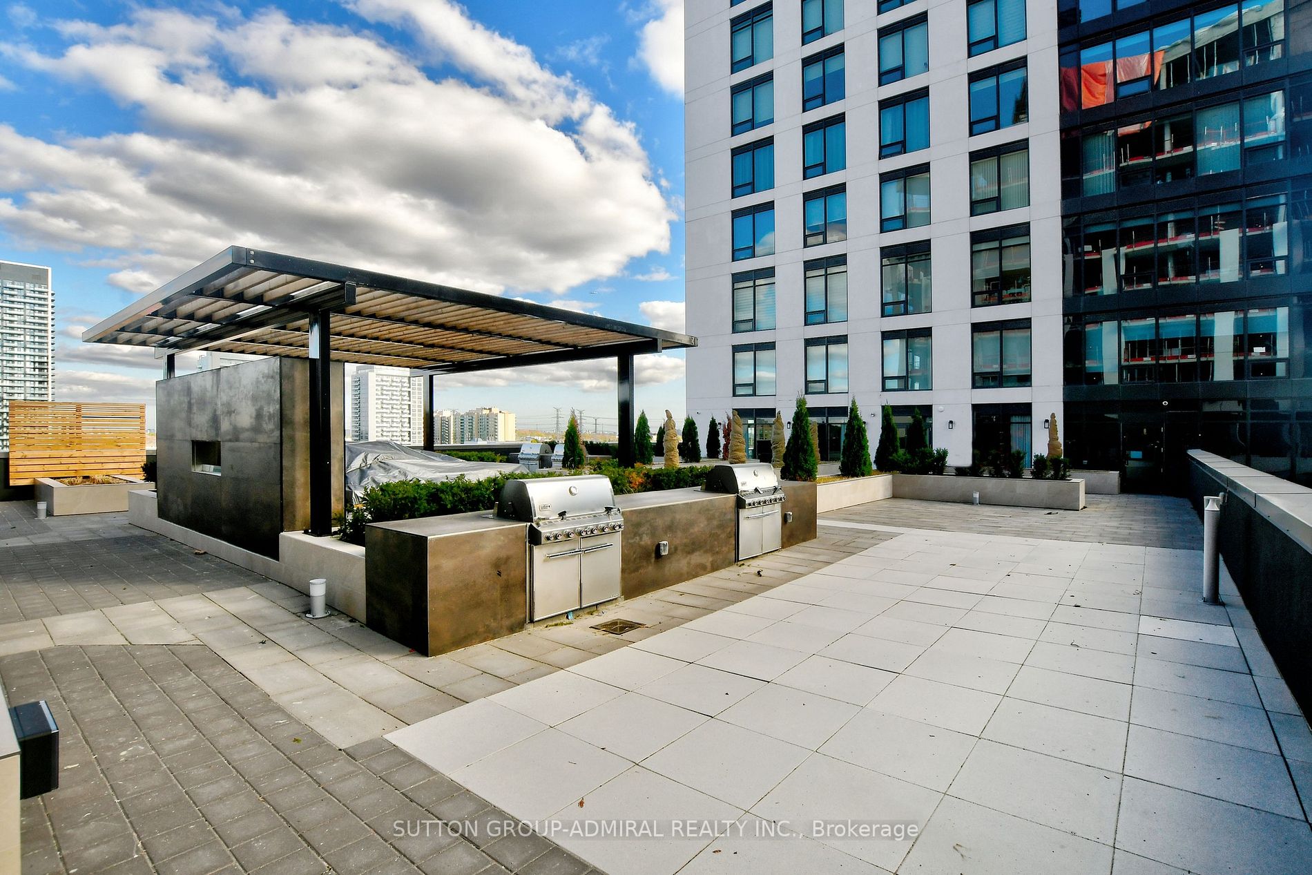 8868 Yonge St, #505E