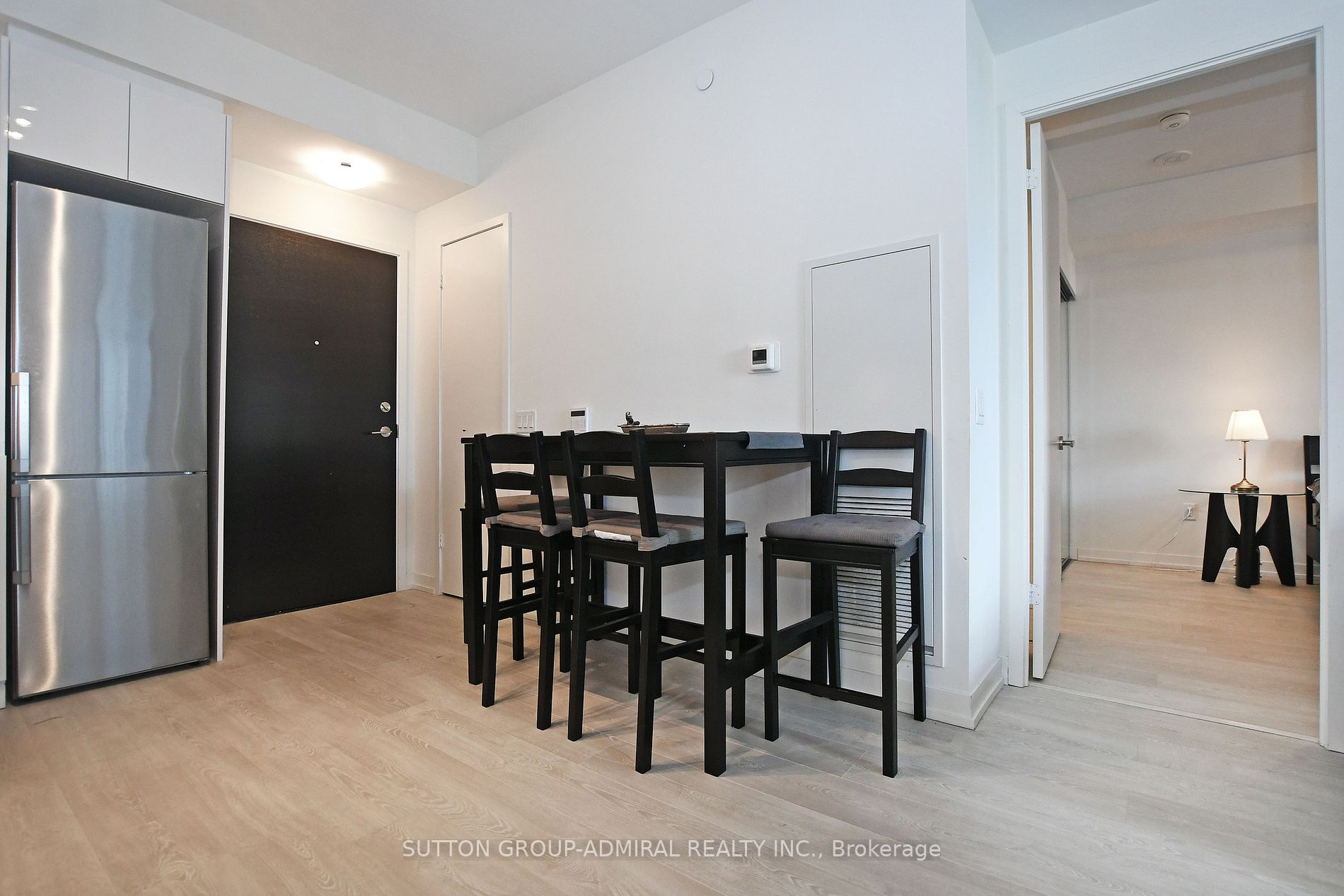 8868 Yonge St, #505E