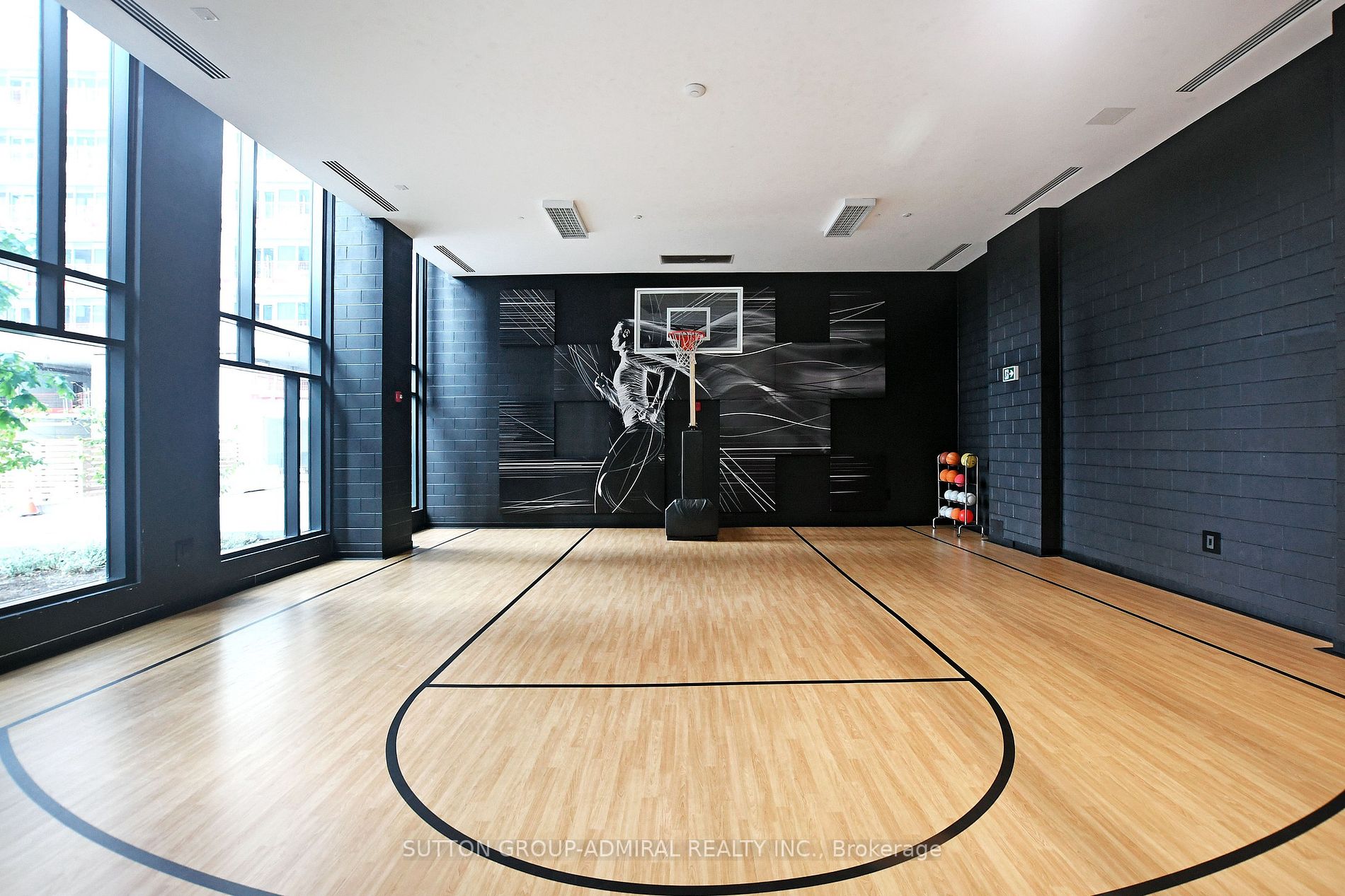 8868 Yonge St, #505E