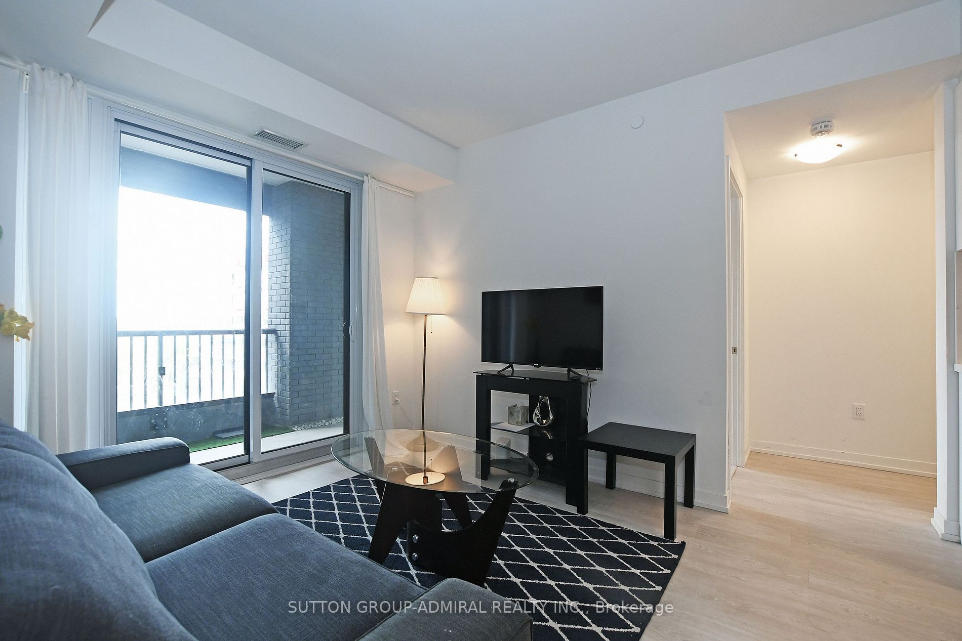 8868 Yonge St, #505E
