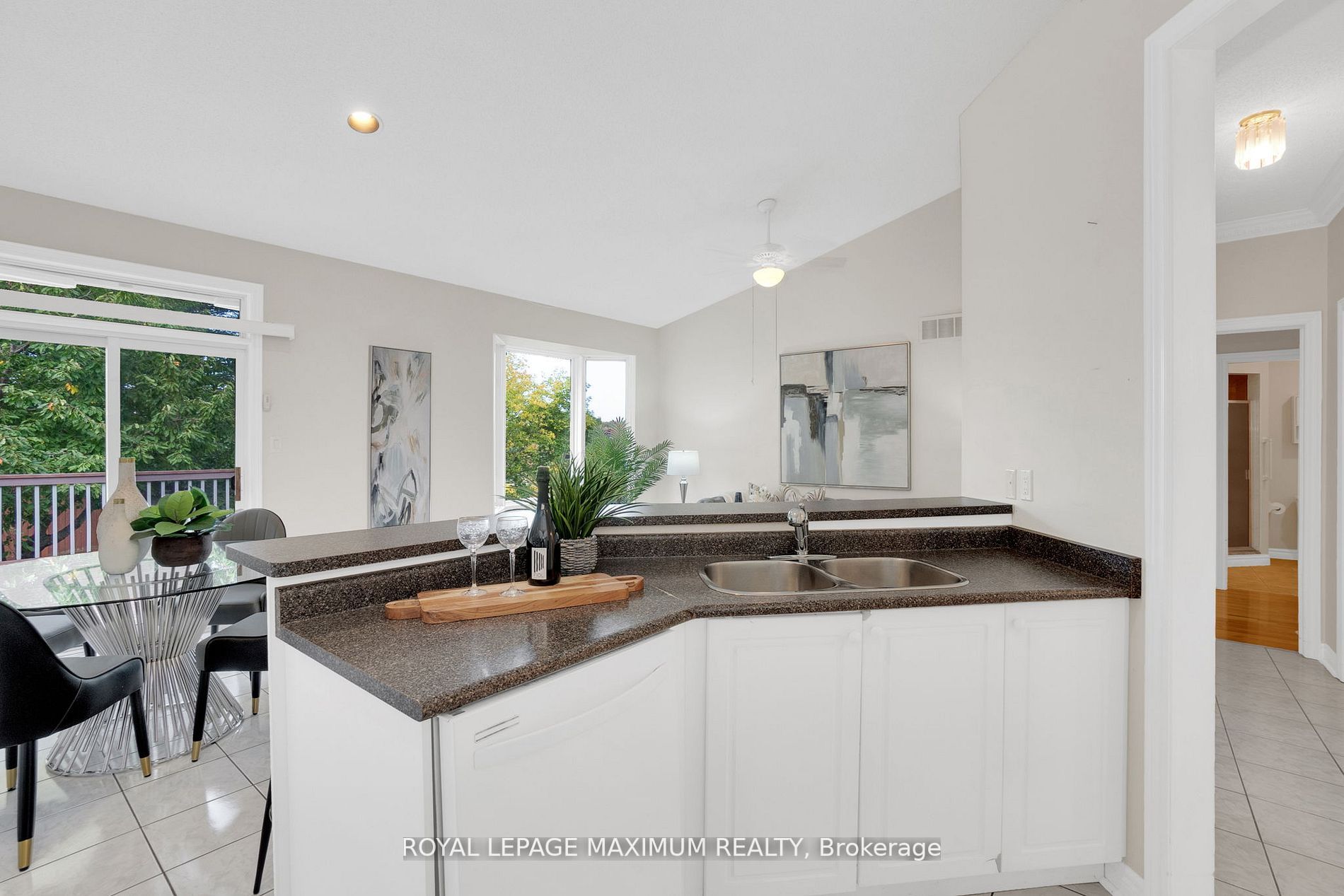 93 Mira Vista Pl