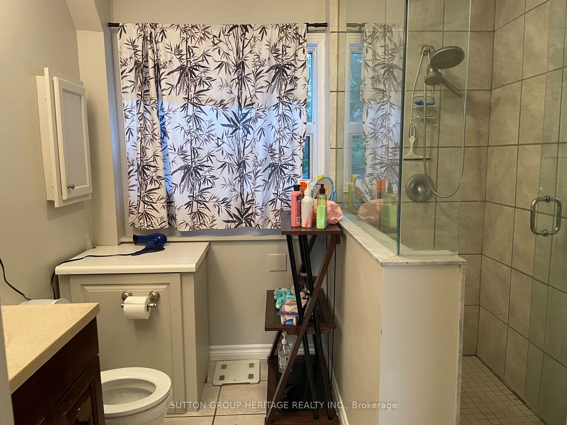 20 Rosehill Dr