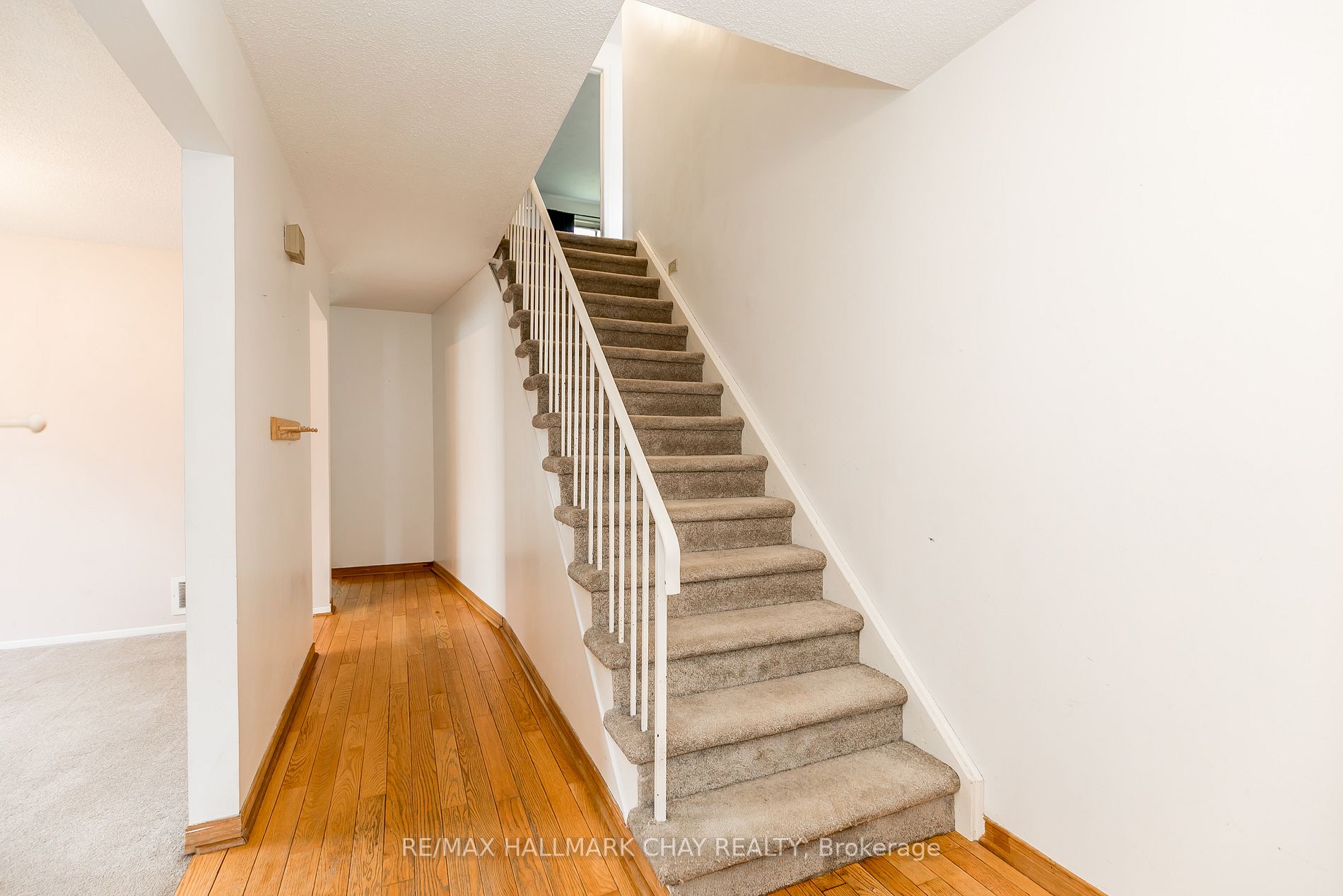 23 Britannia Ave, #Upper