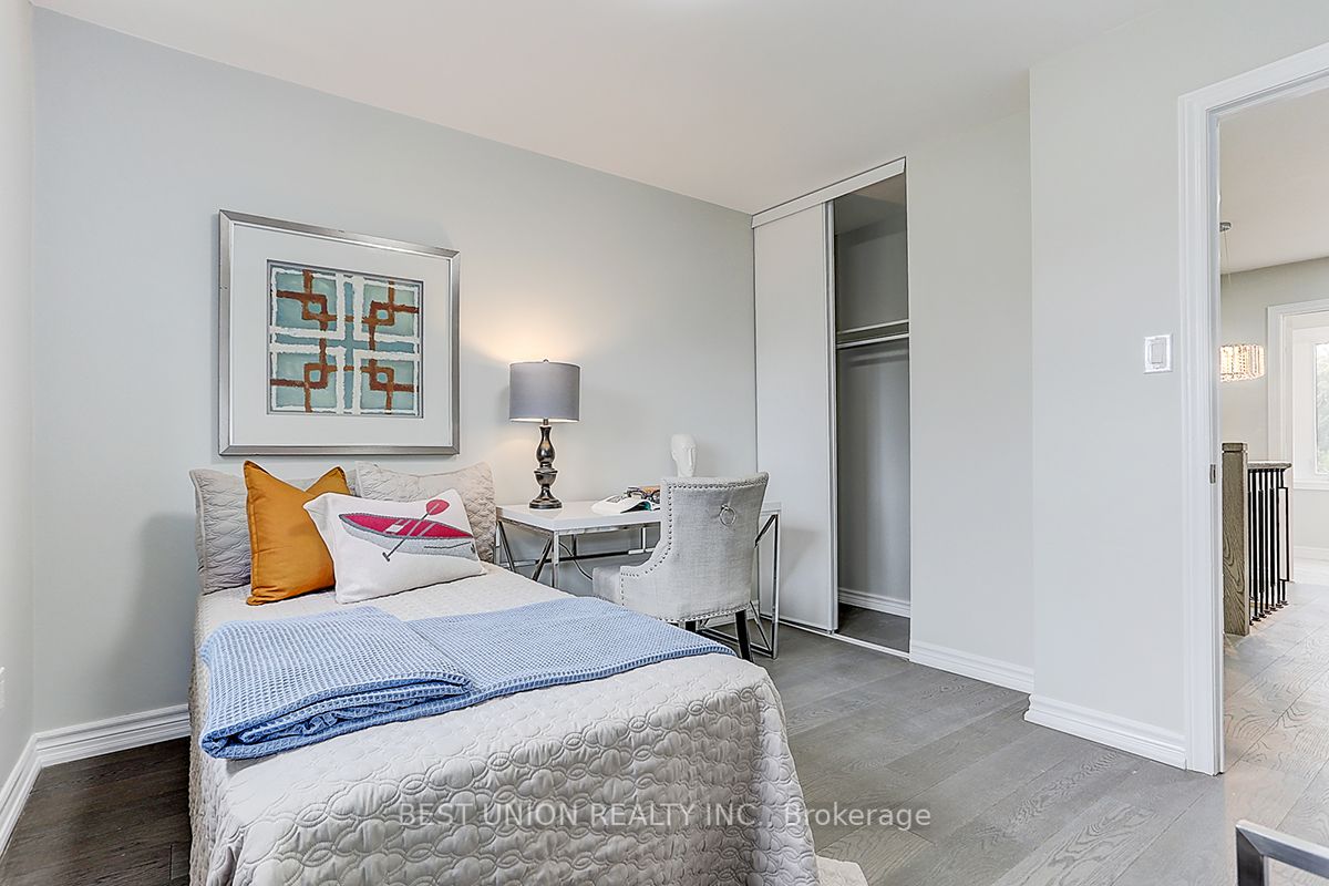 95 Tulip St