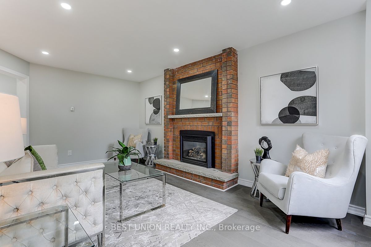 95 Tulip St