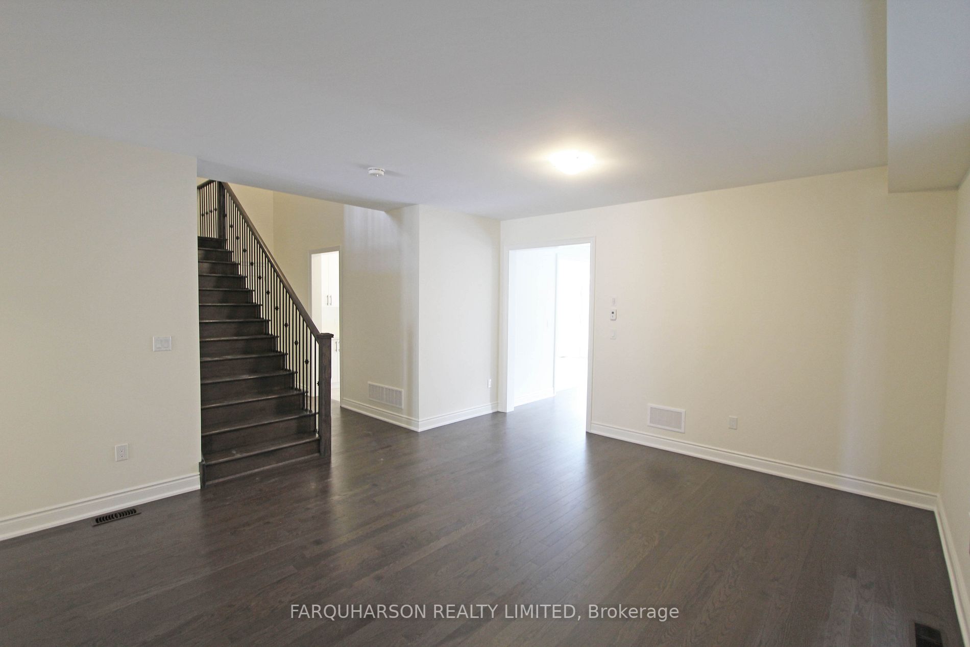 49 Plank Rd