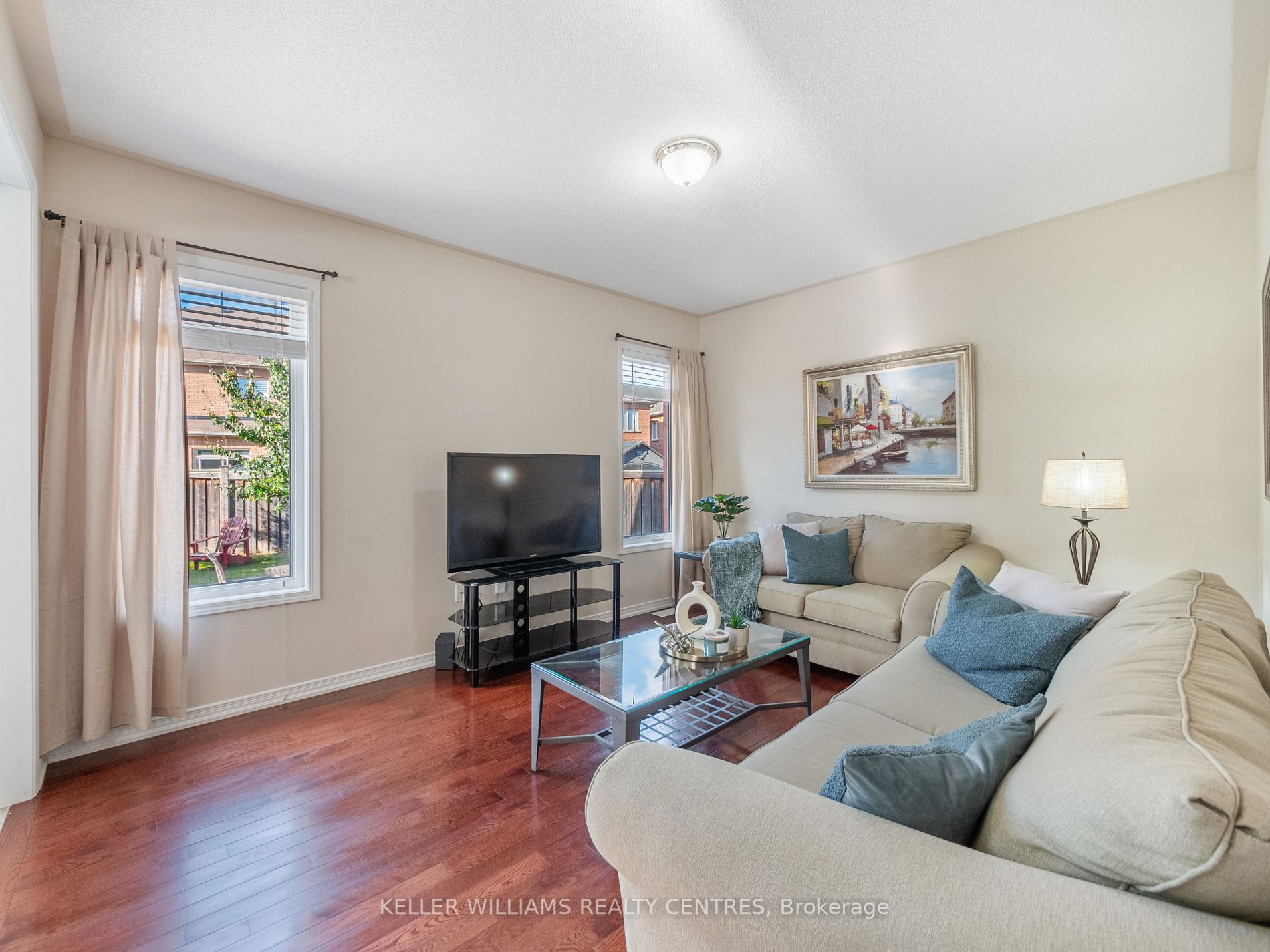 70 Weir St