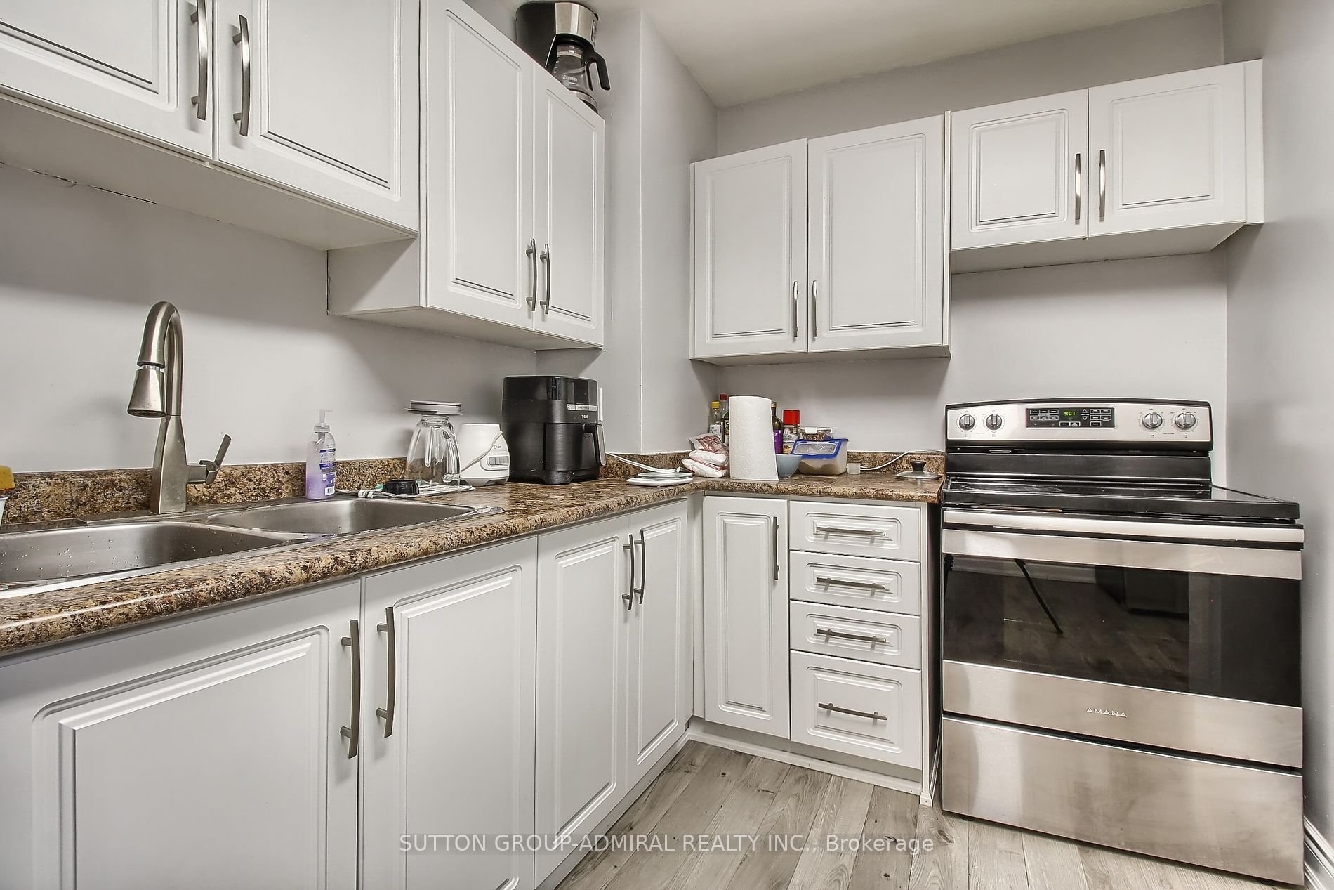 211 Axminster Dr