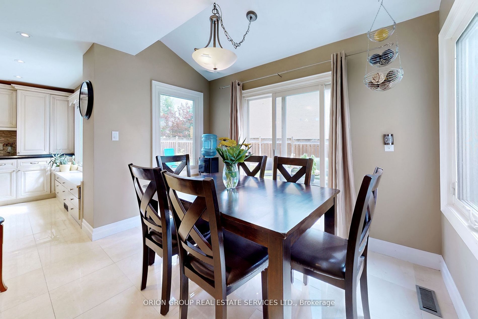5 O'connor Cres